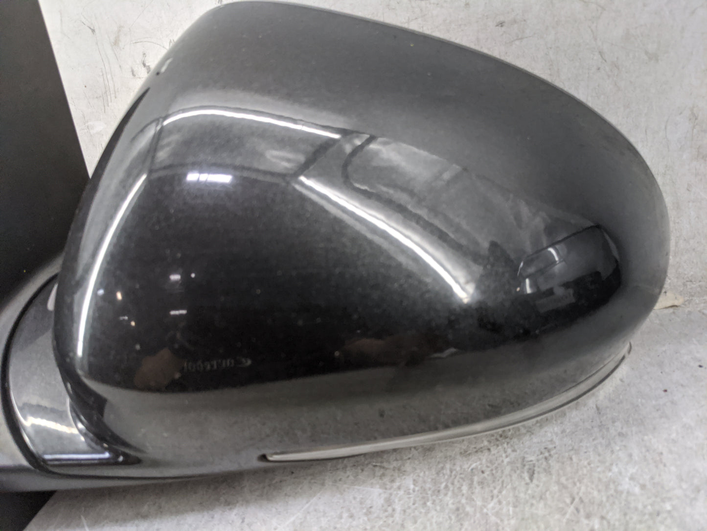 2008-2017 Buick Enclave Driver Side View Mirror - Left Door Mirror OEM Used - Oemusedautoparts1.com