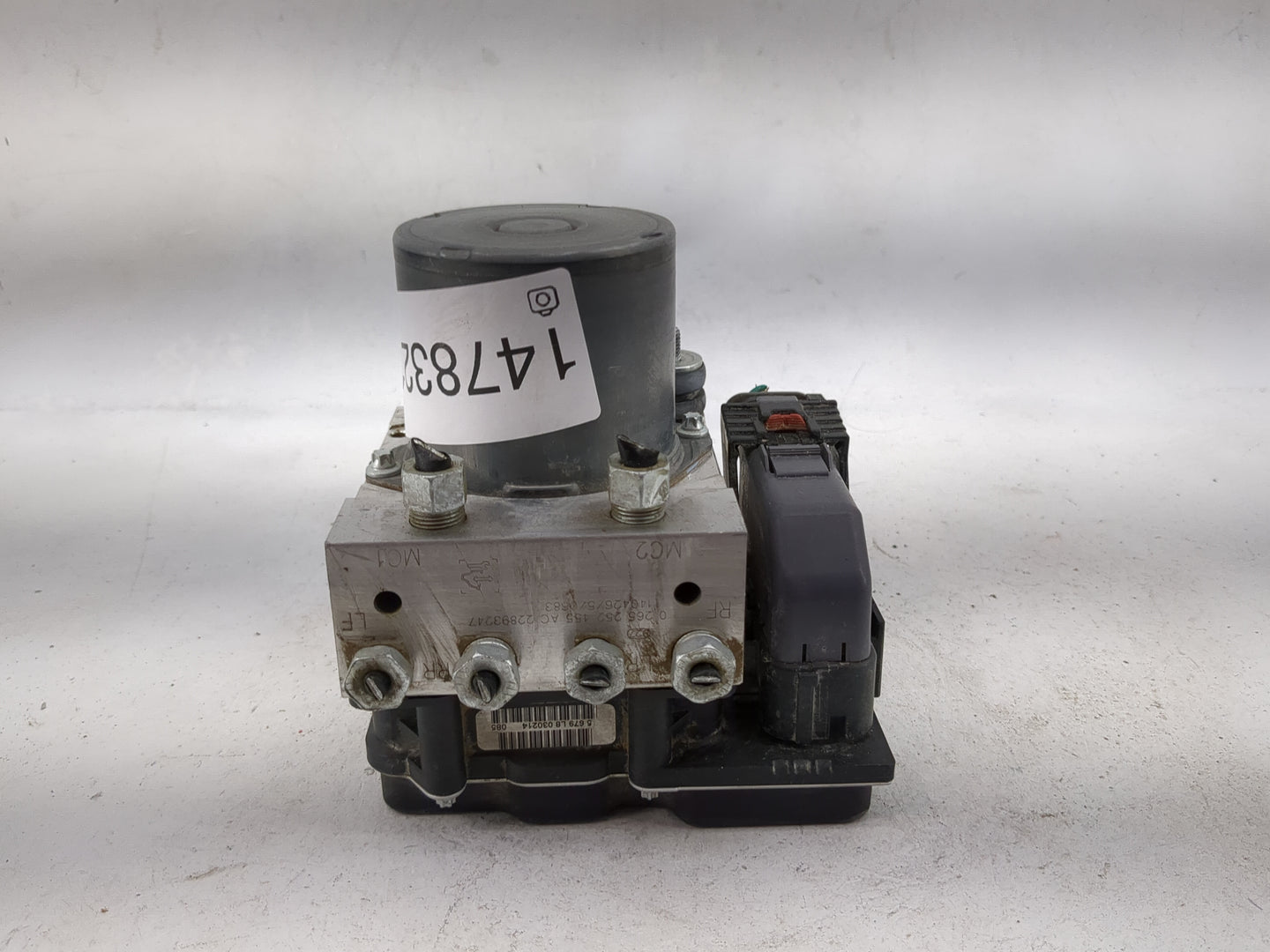 2012-2017 Buick Enclave ABS Pump Control Module Replacement P/N:0265252455 22893247 Fits Fits 2012 2013 2014 2015 2016 2017 