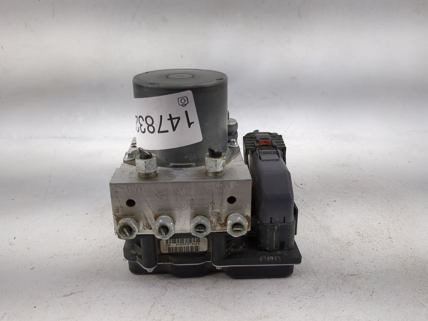 2012-2017 Buick Enclave ABS Pump Control Module Replacement P/N:0265252455 22893247 Fits Fits 2012 2013 2014 2015 2016 2017 