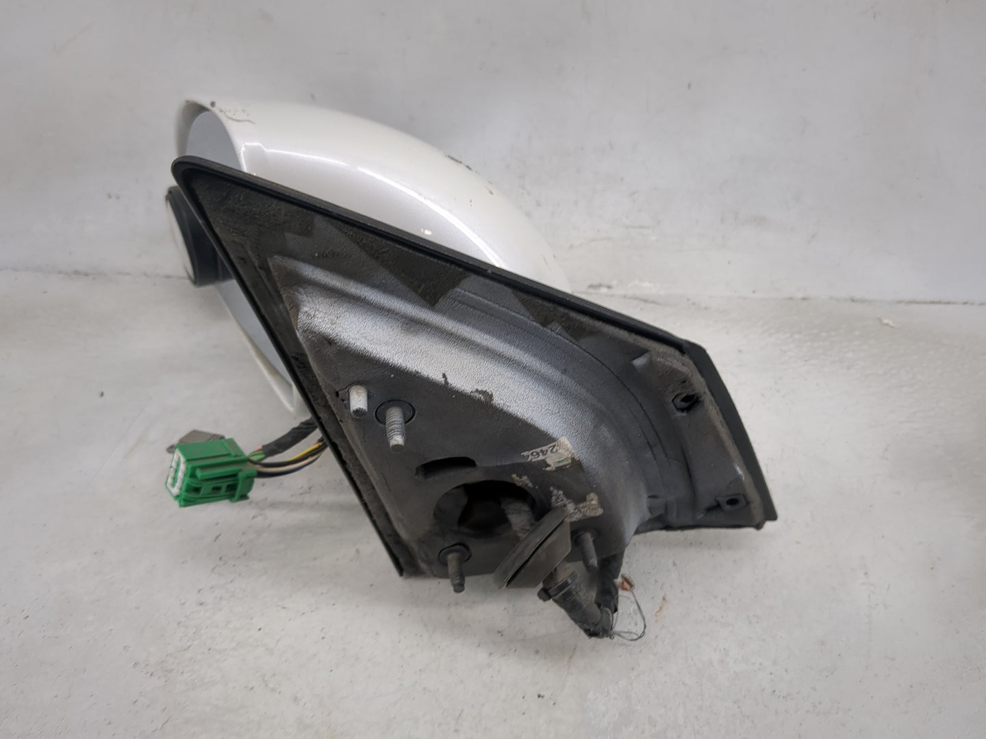 2013-2017 Buick Enclave Driver Side View Mirror - Left Door Mirror OEM Used - Oemusedautoparts1.com