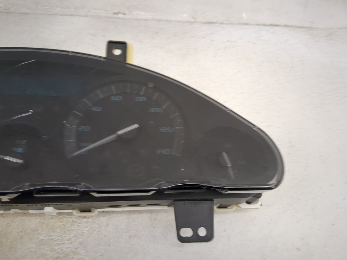 2014-2017 Buick Enclave Instrument Cluster Speedometer Gauges P/N:1370166 Miles: Fits Fits 2014 2015 2016 2017 OEM Used Auto