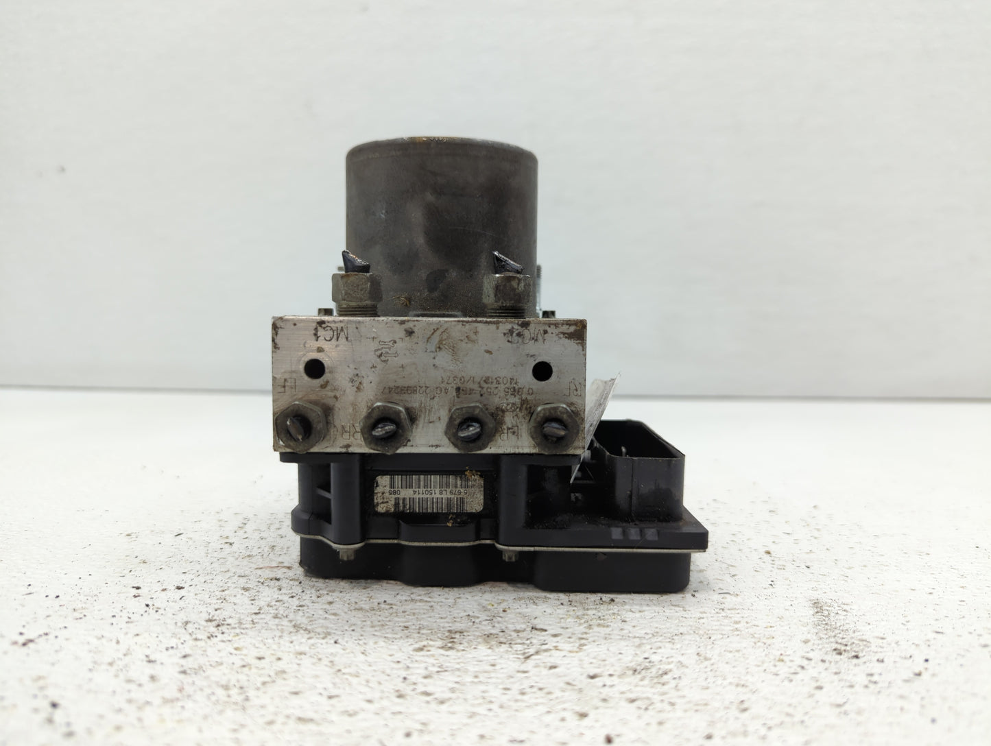 2012-2017 Buick Enclave ABS Pump Control Module Replacement P/N:22893247 22912779 Fits Fits 2012 2013 2014 2015 2016 2017 OE