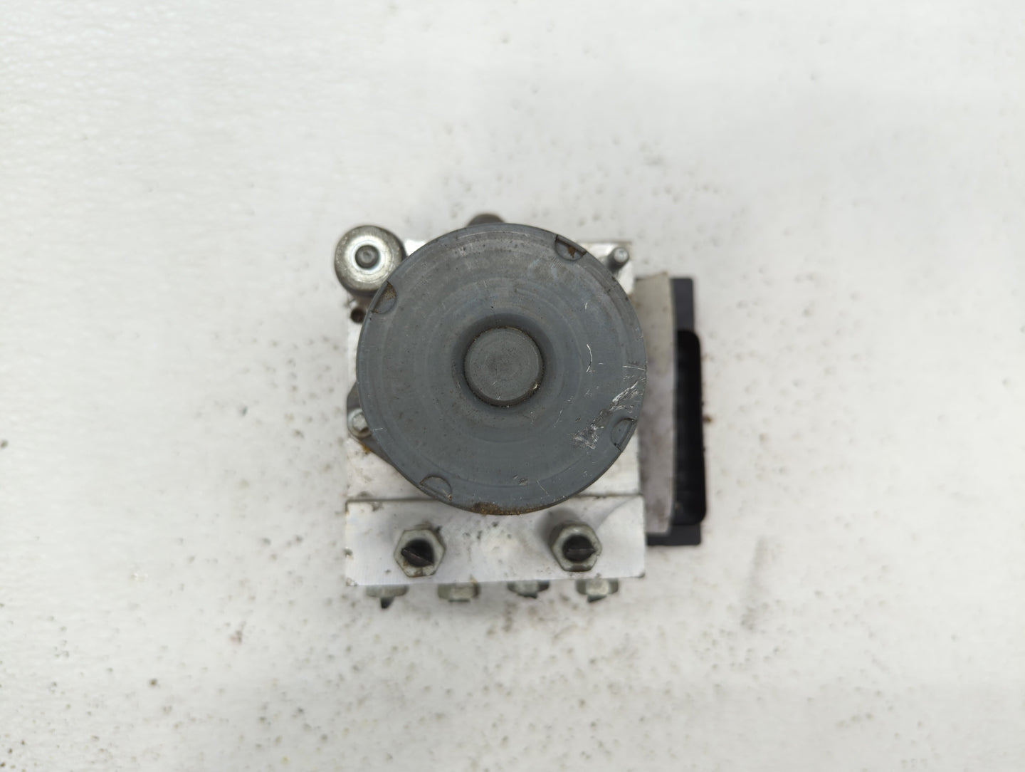 2012-2017 Buick Enclave ABS Pump Control Module Replacement P/N:22893247 22912779 Fits Fits 2012 2013 2014 2015 2016 2017 OE