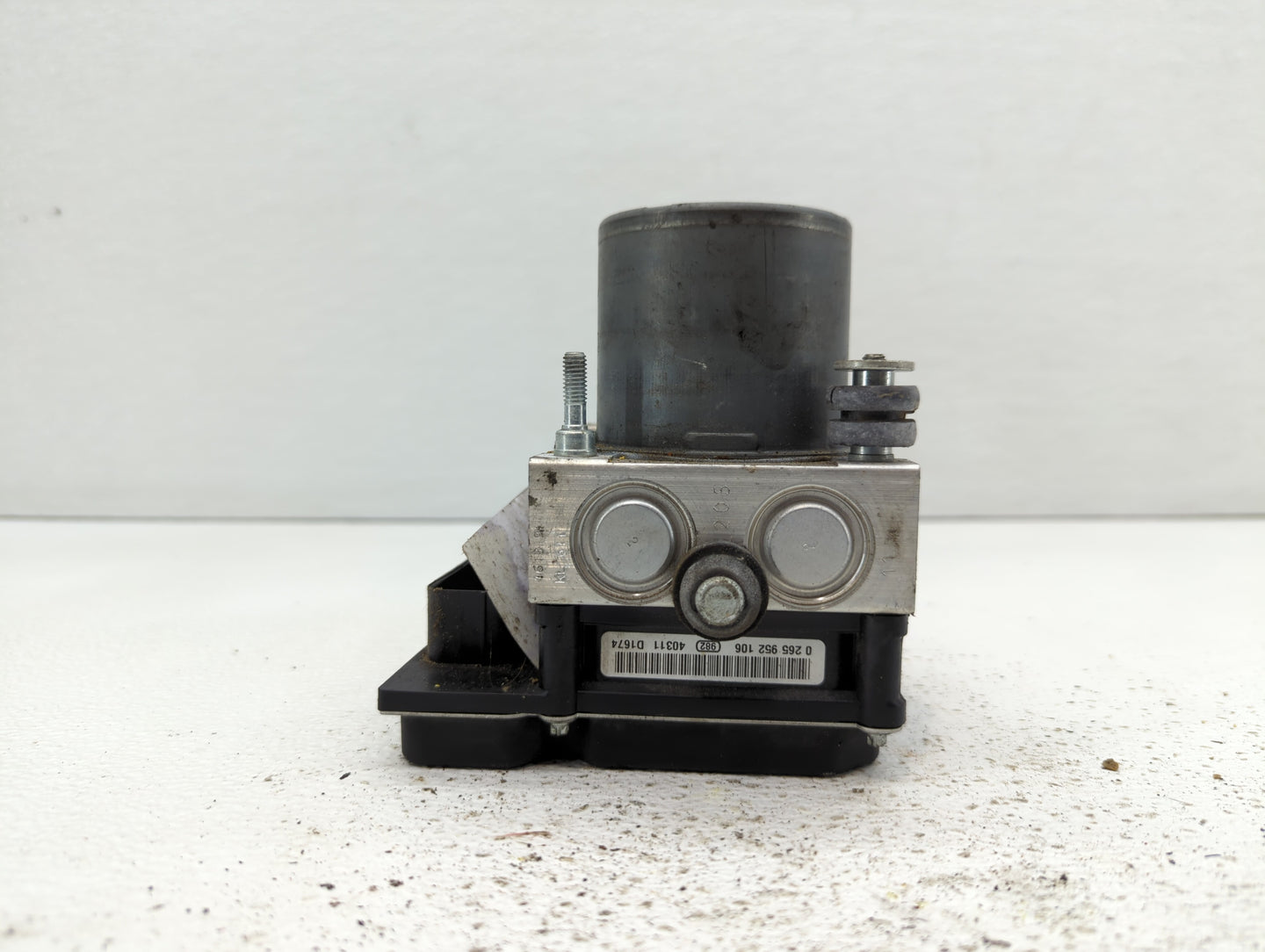 2012-2017 Buick Enclave ABS Pump Control Module Replacement P/N:22893247 22912779 Fits Fits 2012 2013 2014 2015 2016 2017 OE