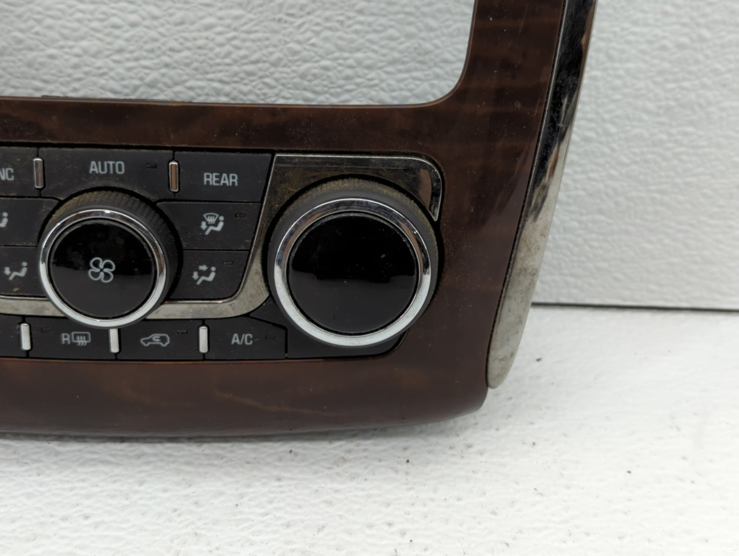 2013-2017 Buick Enclave Climate Control Module Temperature AC/Heater Replacement P/N:23158335 23251328 Fits OEM Used Auto Pa