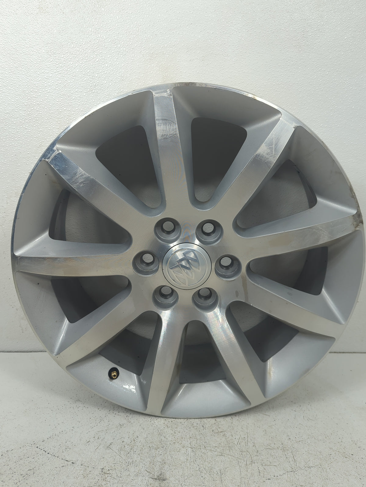 2014 Buick Enclave Oem Wheel Rim 5041701 - Oemusedautoparts1.com