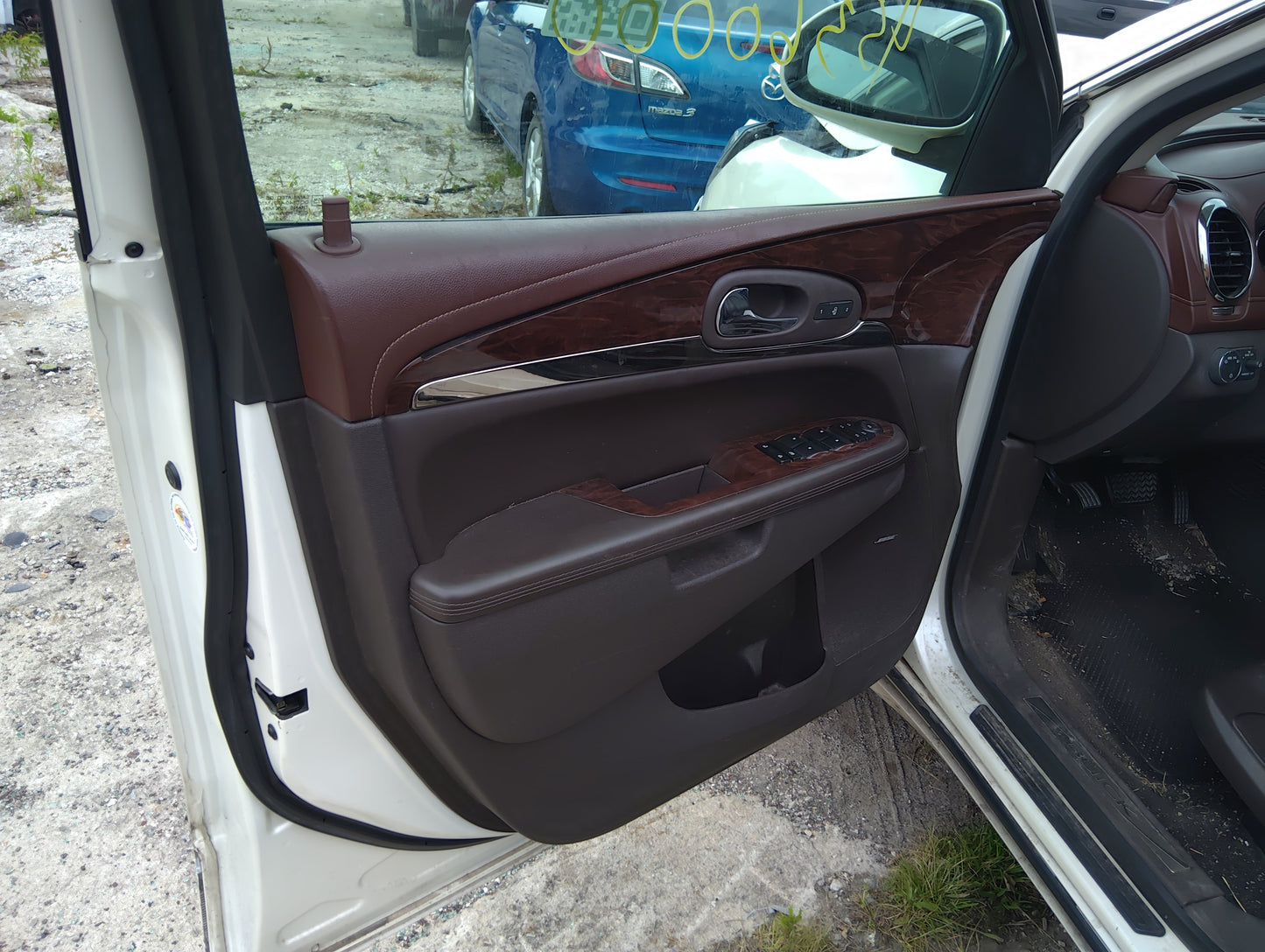 2014 Buick Enclave Front Left Driver Interior Door Panel Trim - Oemusedautoparts1.com