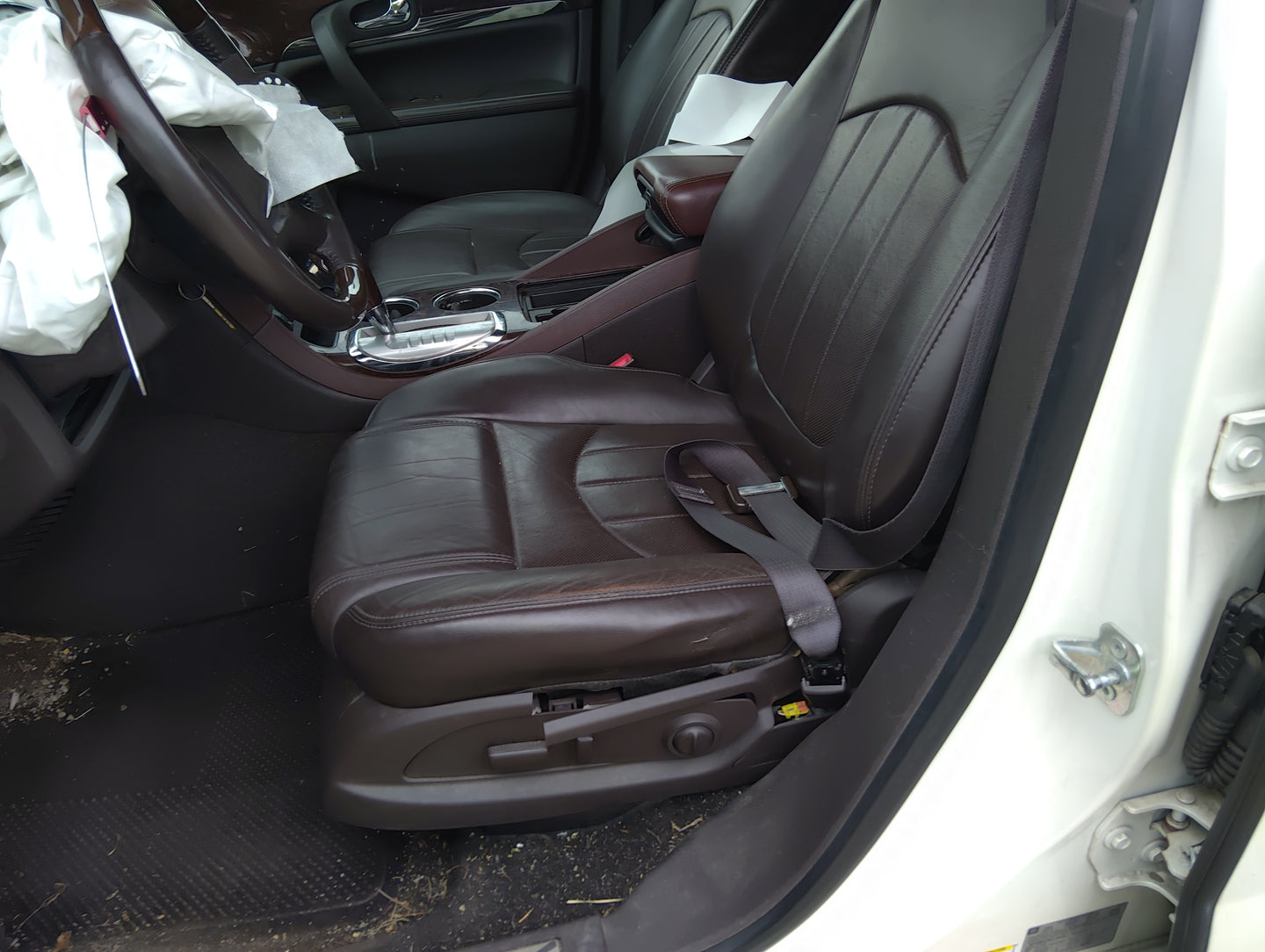 2014-2017 Buick Enclave Driver Front Seat Oem 5041768 - Oemusedautoparts1.com
