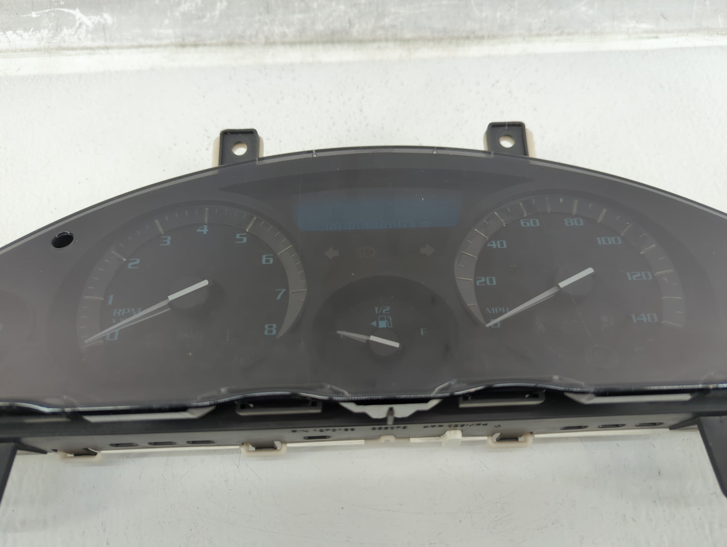 2014-2017 Buick Enclave Instrument Cluster Speedometer Gauges P/N:23172987 Fits Fits 2014 2015 2016 2017 OEM Used Auto Parts