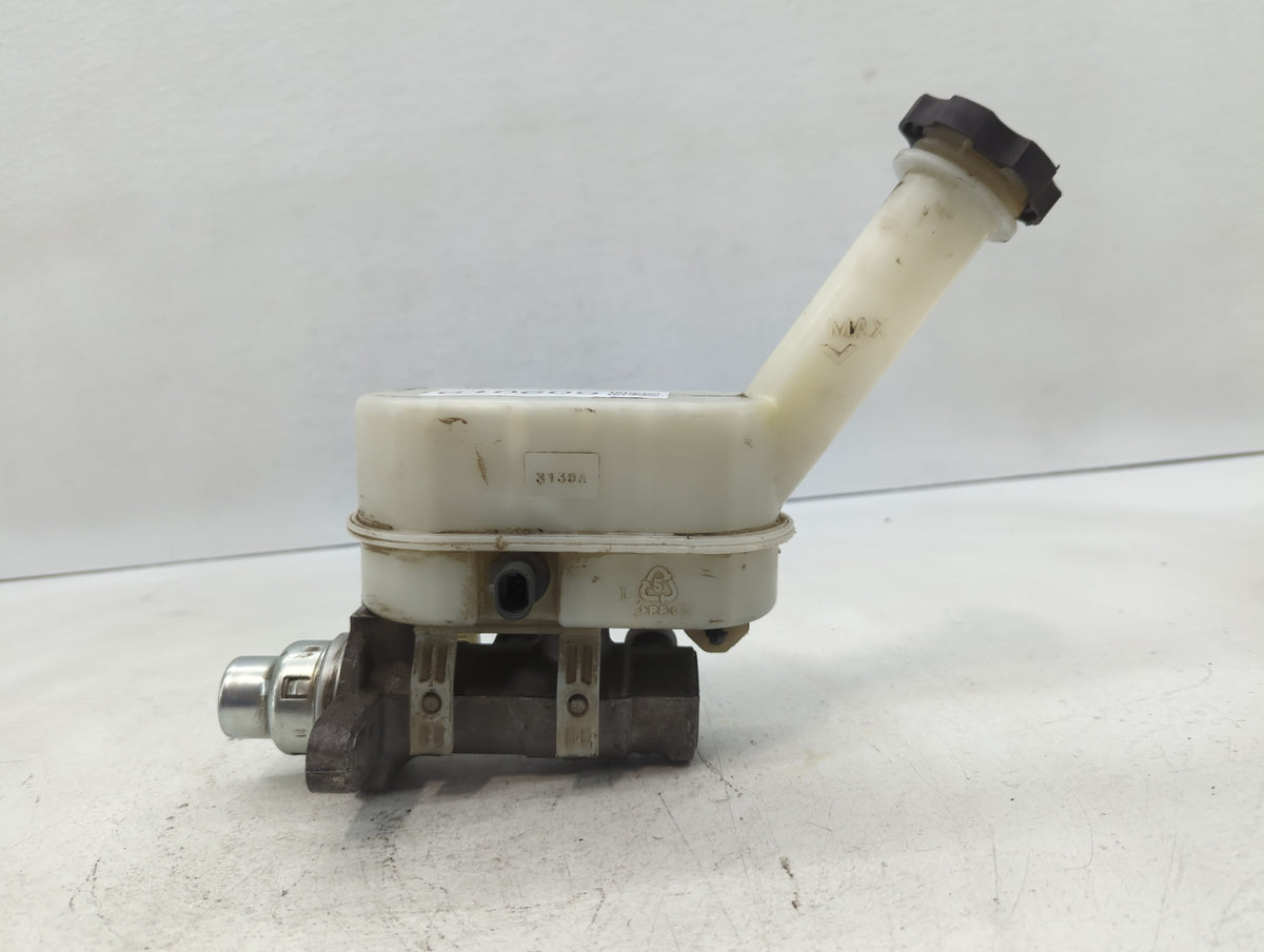 2009-2017 Buick Enclave Brake Master Cylinder 610609 - Oemusedautoparts1.com