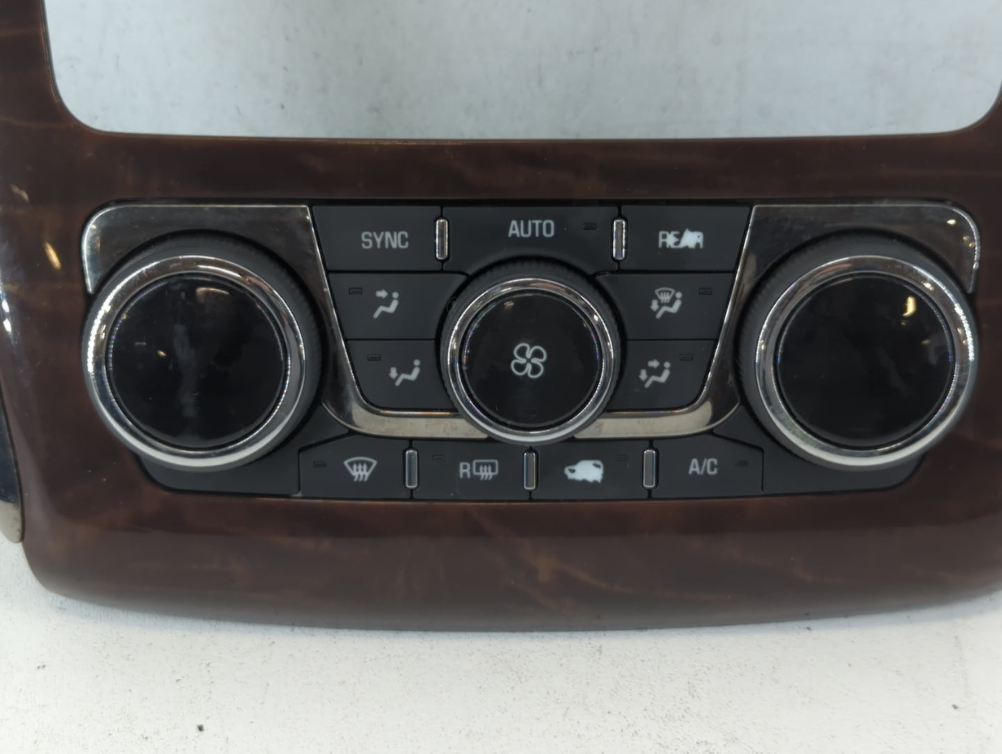 2013-2017 Buick Enclave Climate Control Module Temperature AC/Heater Replacement P/N:1563360 23140662 Fits OEM Used Auto Par