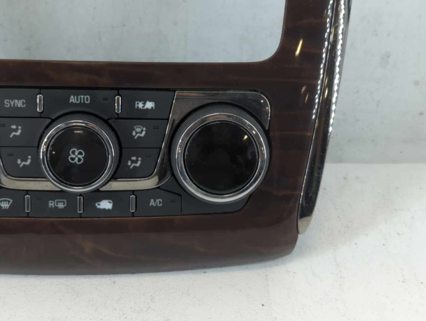 2013-2017 Buick Enclave Climate Control Module Temperature AC/Heater Replacement P/N:1563360 23140662 Fits OEM Used Auto Par