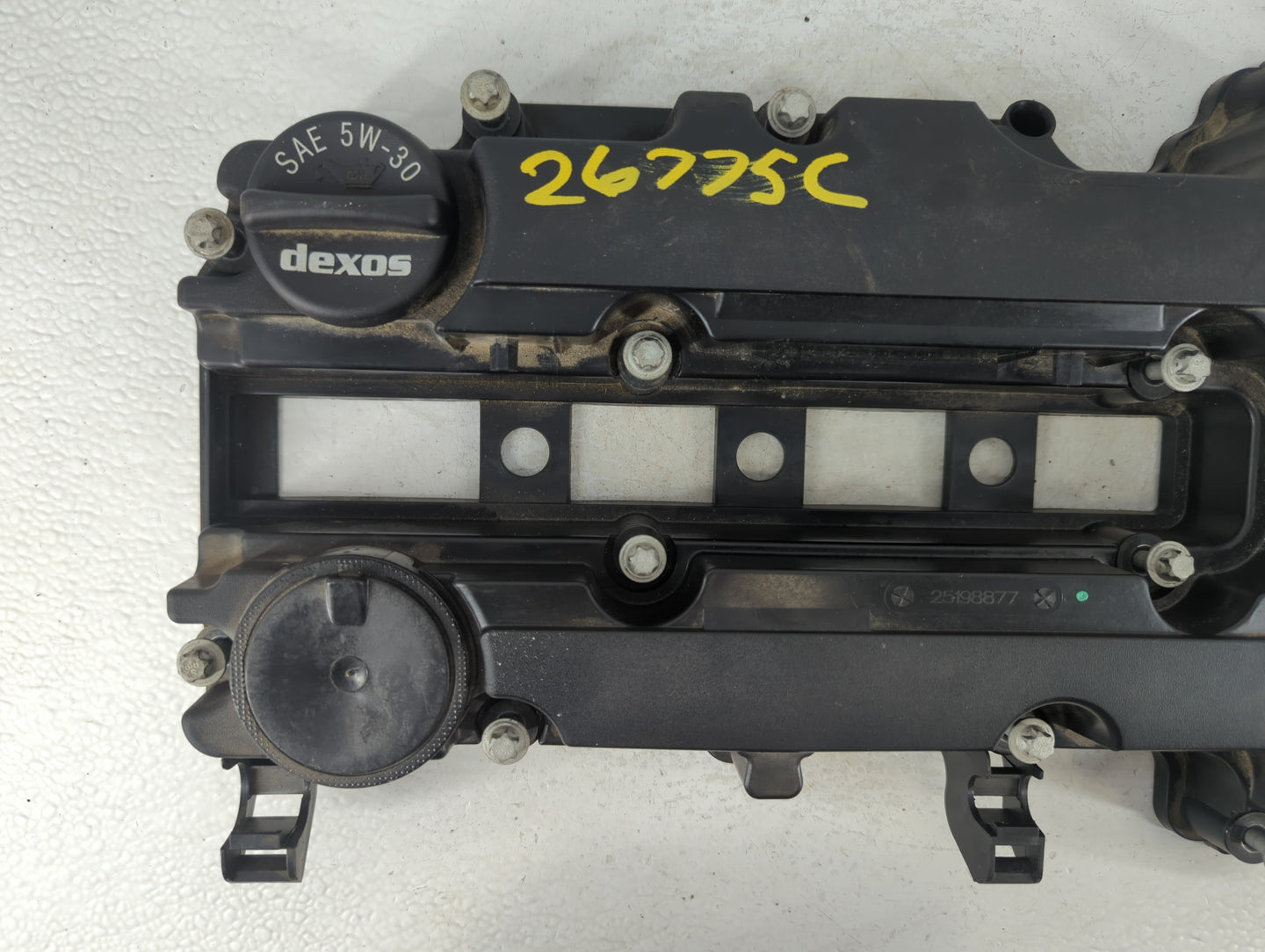 2014 Buick Enclave Driver Left Cylinder Head Valve Cover P/N:25198877 Fits OEM Used Auto Parts - Oemusedautoparts1.com