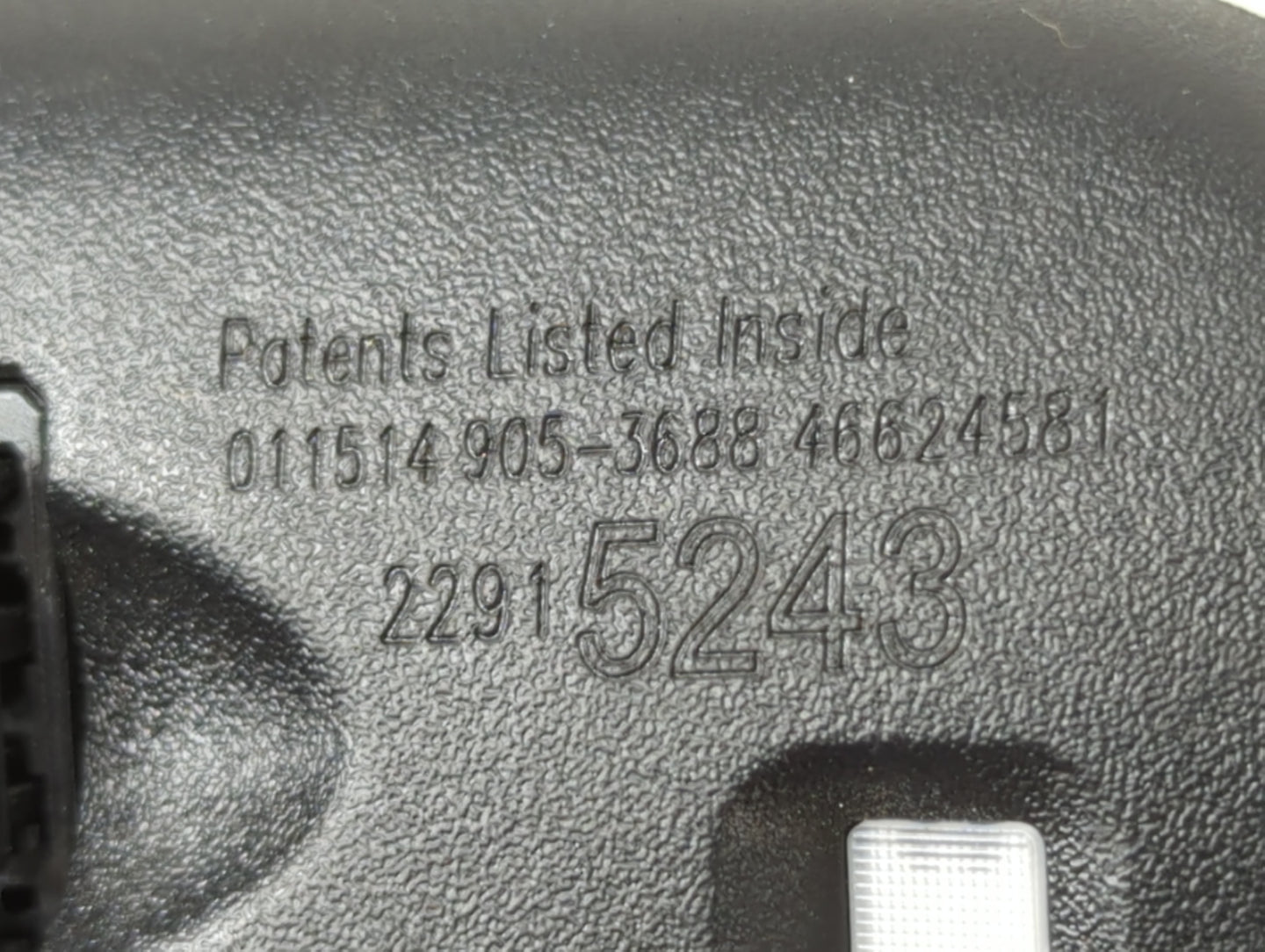 2009-2017 Buick Enclave Interior Rear View Mirror Replacement OEM P/N:22915243 Fits OEM Used Auto Parts - Oemusedautoparts1.