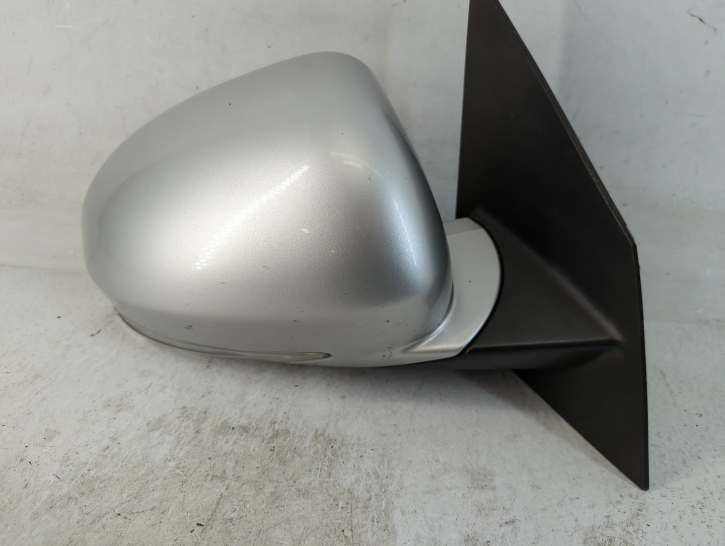 2008-2017 Buick Enclave Passenger Side View Mirror - Right Door Mirror OEM Used - Oemusedautoparts1.com
