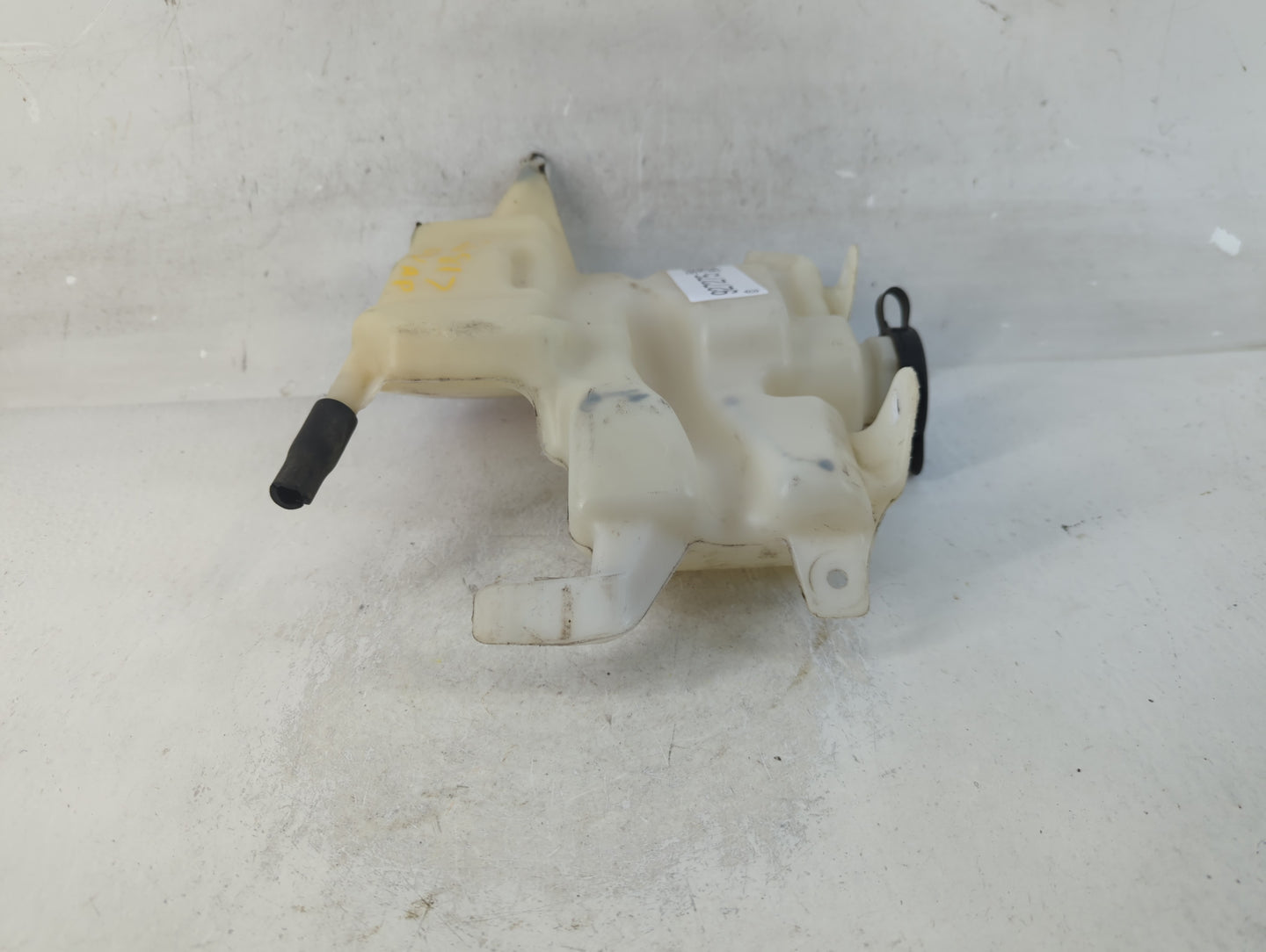 2008-2017 Buick Enclave Radiator Coolant Overflow Expansion Tank Bottle - Oemusedautoparts1.com