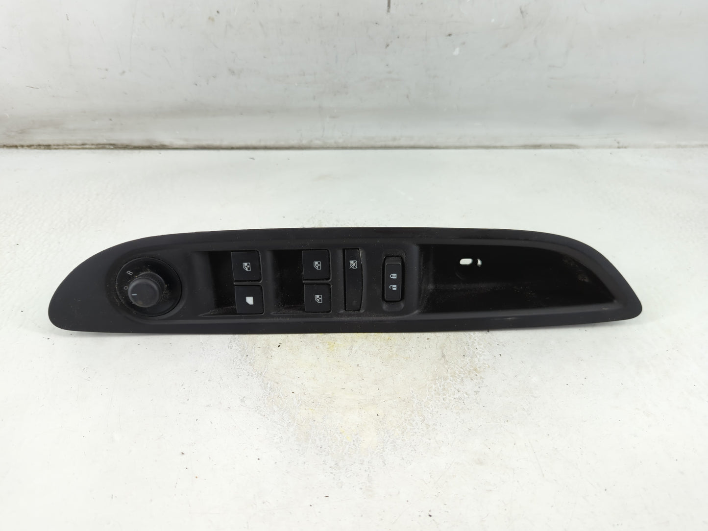 2013-2016 Buick Encore Master Power Window Switch Replacement Driver Side Left P/N:95025518-600R Fits Fits 2013 2014 2015 20