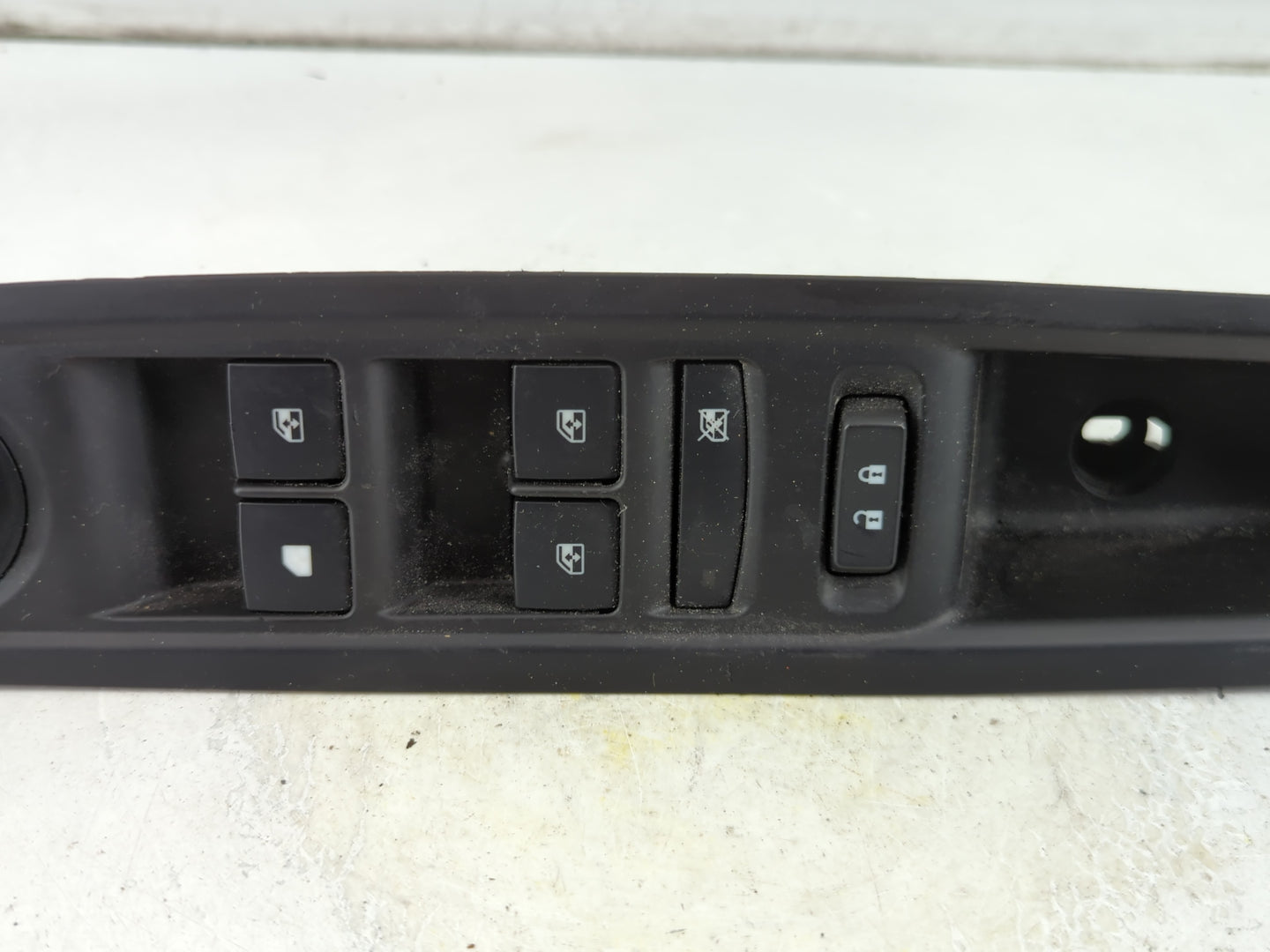 2013-2016 Buick Encore Master Power Window Switch Replacement Driver Side Left P/N:95025518-600R Fits Fits 2013 2014 2015 20