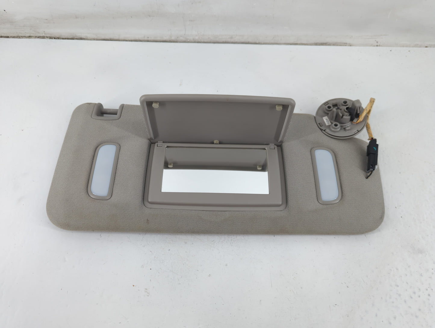 2013-2021 Buick Encore Sun Visor Shade Replacement Passenger Right Mirror Fits Fits 2013 2014 2015 2016 2017 2018 2019 2020 