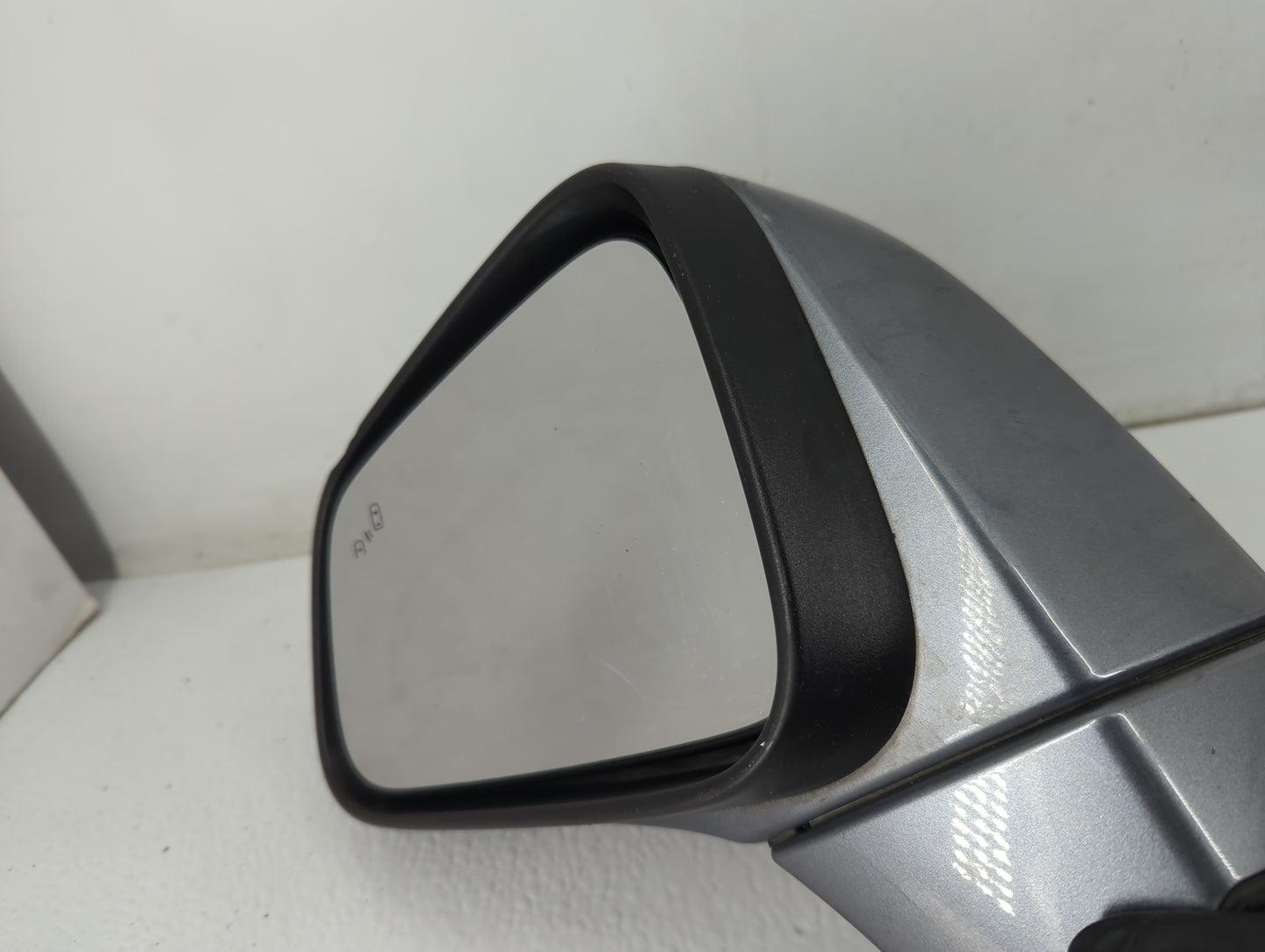 2014-2016 Buick Encore Driver Side View Mirror - Left Door Mirror OEM Used - Oemusedautoparts1.com