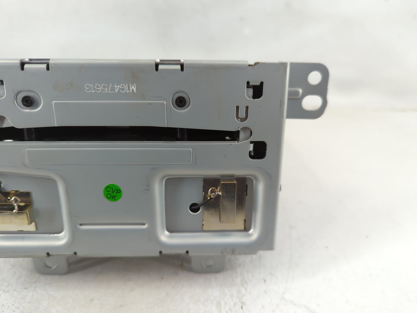 2013-2014 Buick Encore Radio AM FM Cd Player Receiver Replacement P/N:23172122 Fits Fits 2013 2014 OEM Used Auto Parts - Oem