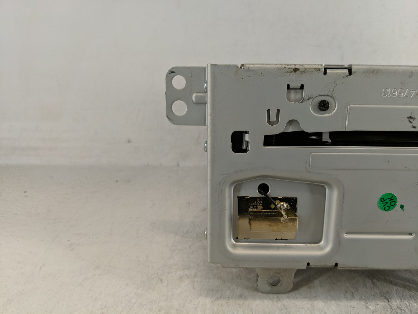 2013-2014 Buick Encore Radio AM FM Cd Player Receiver Replacement P/N:23184129 Fits Fits 2013 2014 OEM Used Auto Parts - Oem