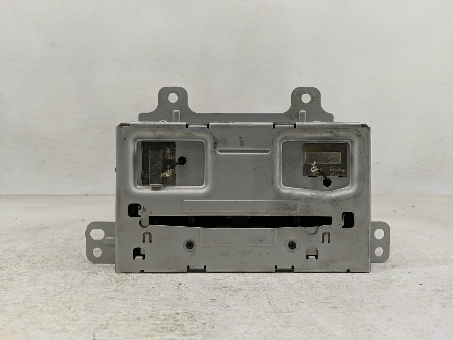 2013-2014 Buick Encore Radio AM FM Cd Player Receiver Replacement P/N:23206821 Fits Fits 2013 2014 OEM Used Auto Parts - Oem