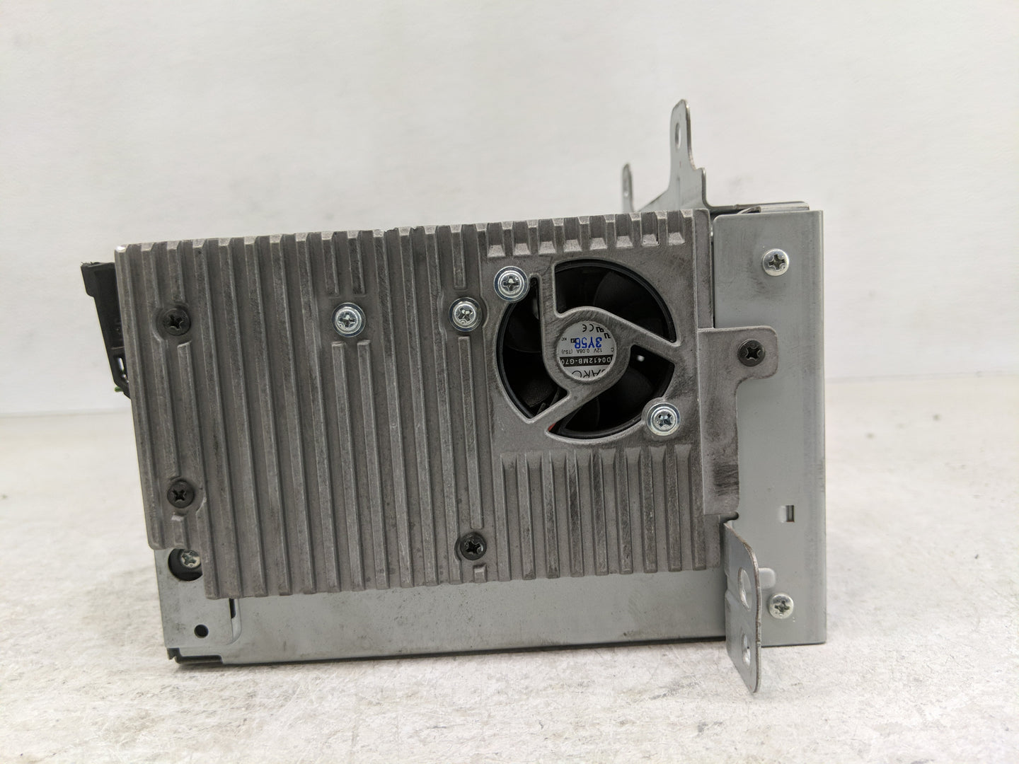 2013-2014 Buick Encore Radio AM FM Cd Player Receiver Replacement P/N:23206821 Fits Fits 2013 2014 OEM Used Auto Parts - Oem