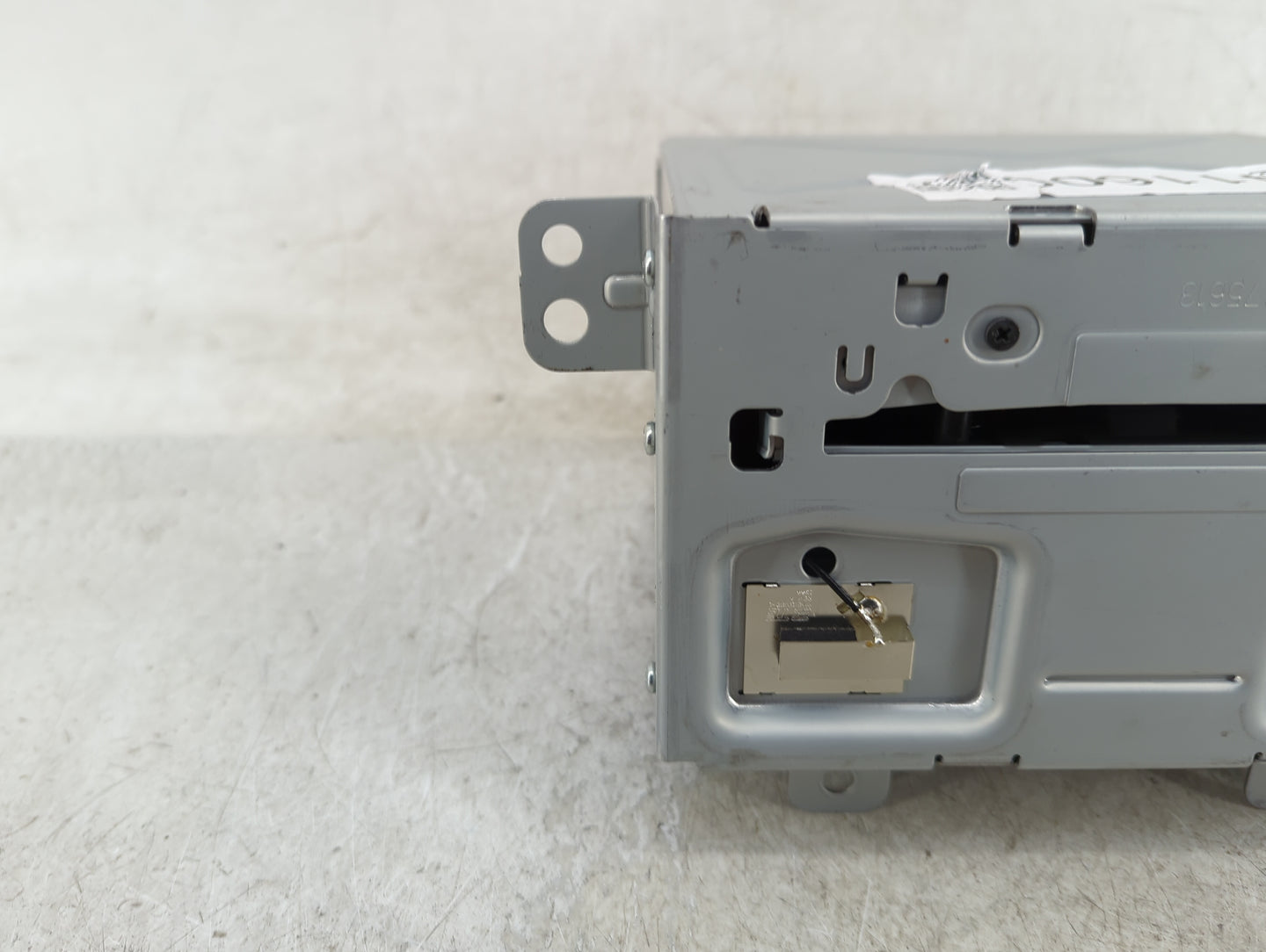 2013-2014 Buick Encore Radio AM FM Cd Player Receiver Replacement P/N:23208317 Fits Fits 2013 2014 OEM Used Auto Parts - Oem