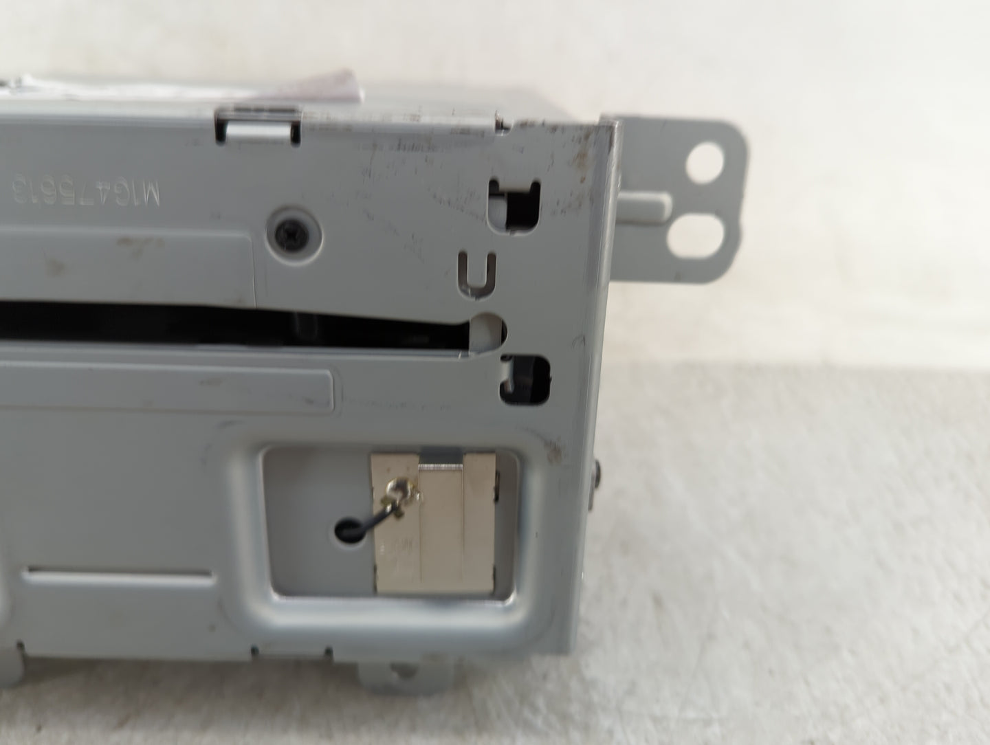 2013-2014 Buick Encore Radio AM FM Cd Player Receiver Replacement P/N:23208317 Fits Fits 2013 2014 OEM Used Auto Parts - Oem