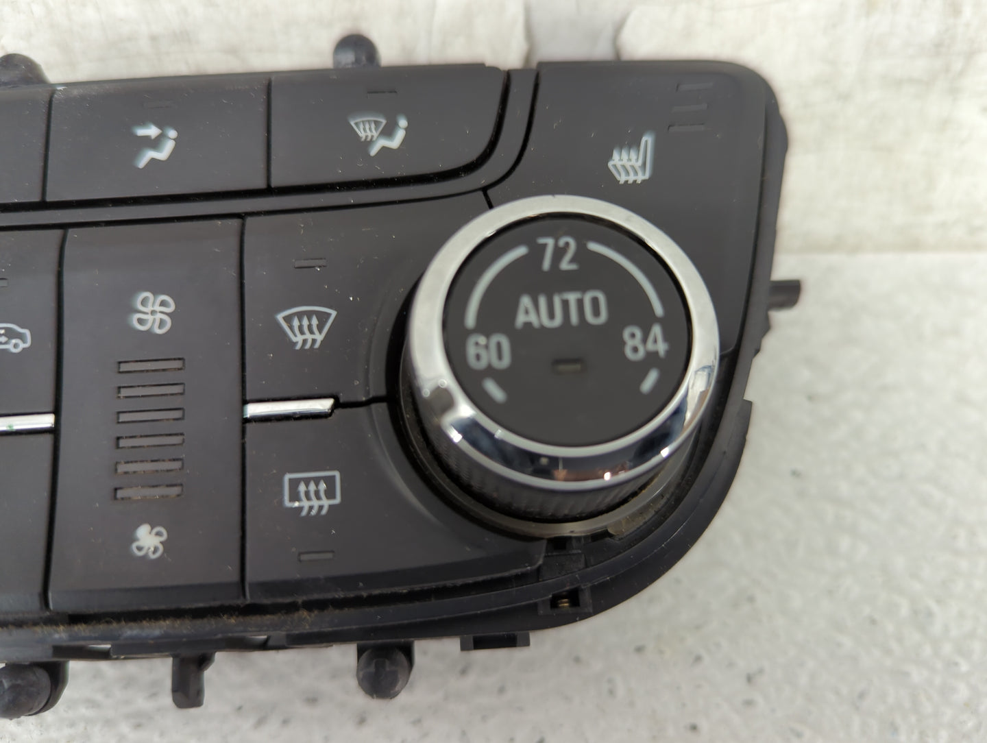 2013-2016 Buick Encore Climate Control Module Temperature AC/Heater Replacement P/N:22944958 Fits OEM Used Auto Parts - Oemu