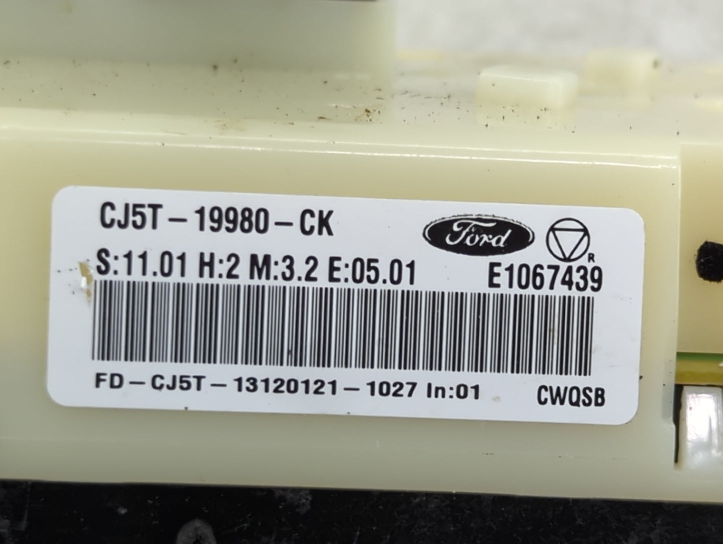 2014 Buick Encore Climate Control Module Temperature AC/Heater Replacement P/N:CJ5T-19980-CK Fits OEM Used Auto Parts - Oemu
