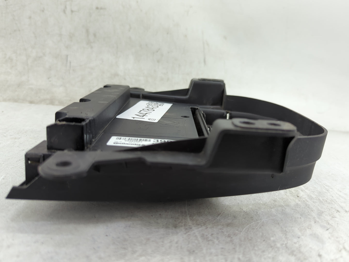 2013-2016 Buick Encore Radio AM FM Cd Player Receiver Replacement P/N:95383984 A2C90233800 Fits Fits 2013 2014 2015 2016 OEM
