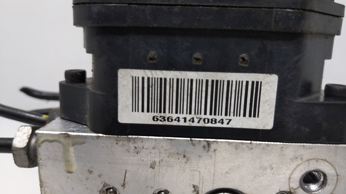 2014 Buick Encore Anti-Lock Brake ABS Pump Module Actuator OEM P/N:95367356 95367358 Fits Fits 2013 OEM Used Auto Parts - Oe