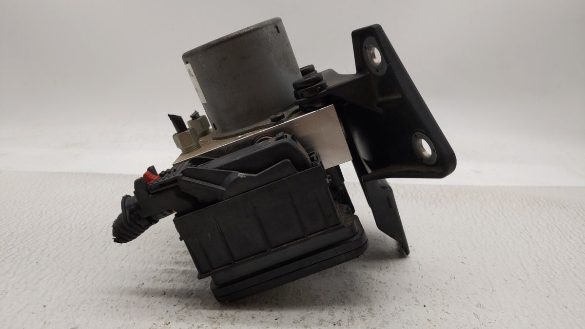 2014 Buick Encore Anti-Lock Brake ABS Pump Module Actuator OEM P/N:94786558 95367356, 95367358 Fits Fits 2013 OEM Used Auto 