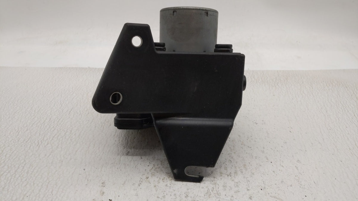 2014 Buick Encore Anti-Lock Brake ABS Pump Module Actuator OEM P/N:94786558 95367356, 95367358 Fits Fits 2013 OEM Used Auto 