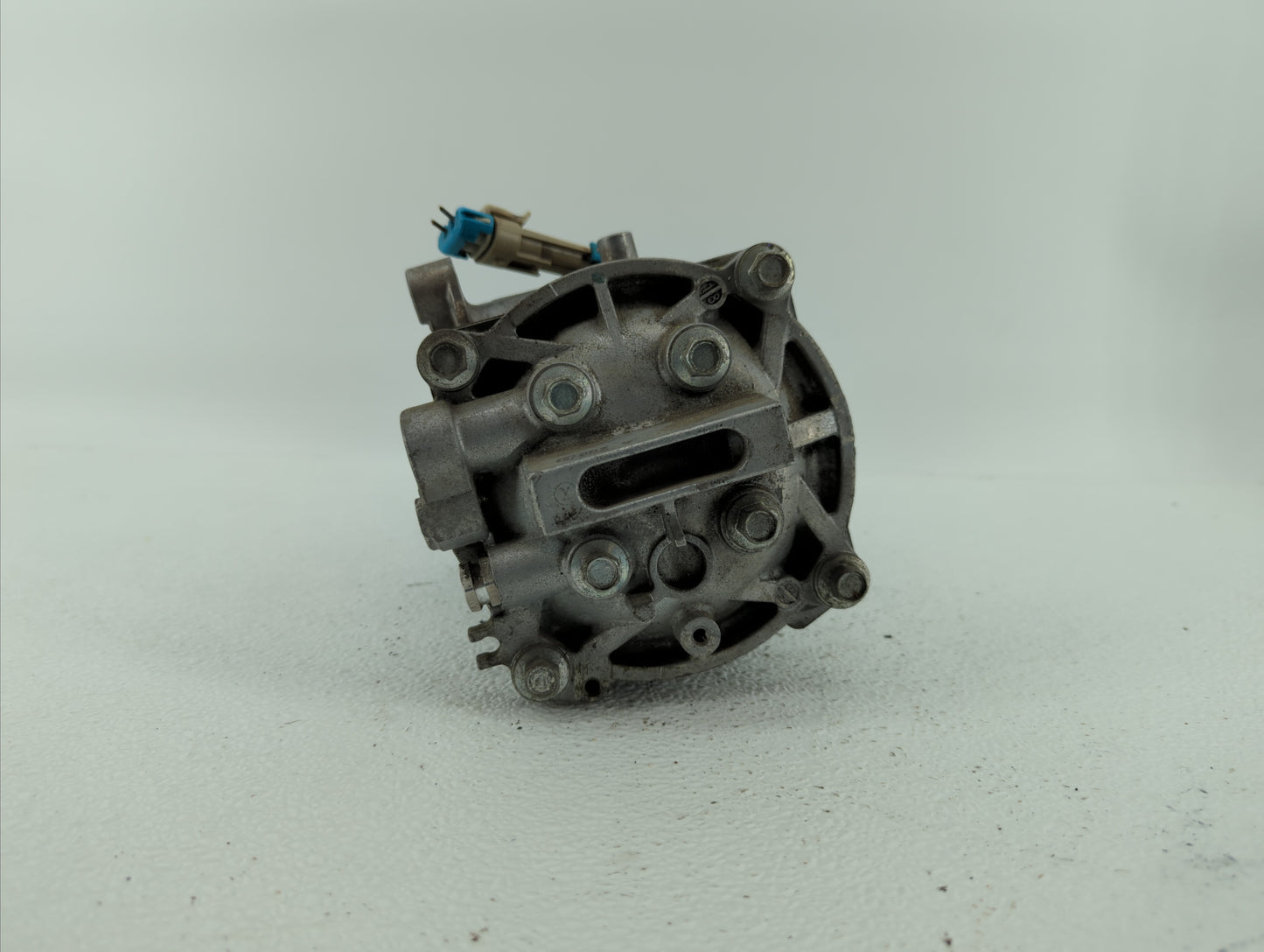 2014 Buick Encore Alternator Replacement Generator Charging Assembly Engine OEM P/N:95369542 94517789 Fits Fits 2005 OEM Use