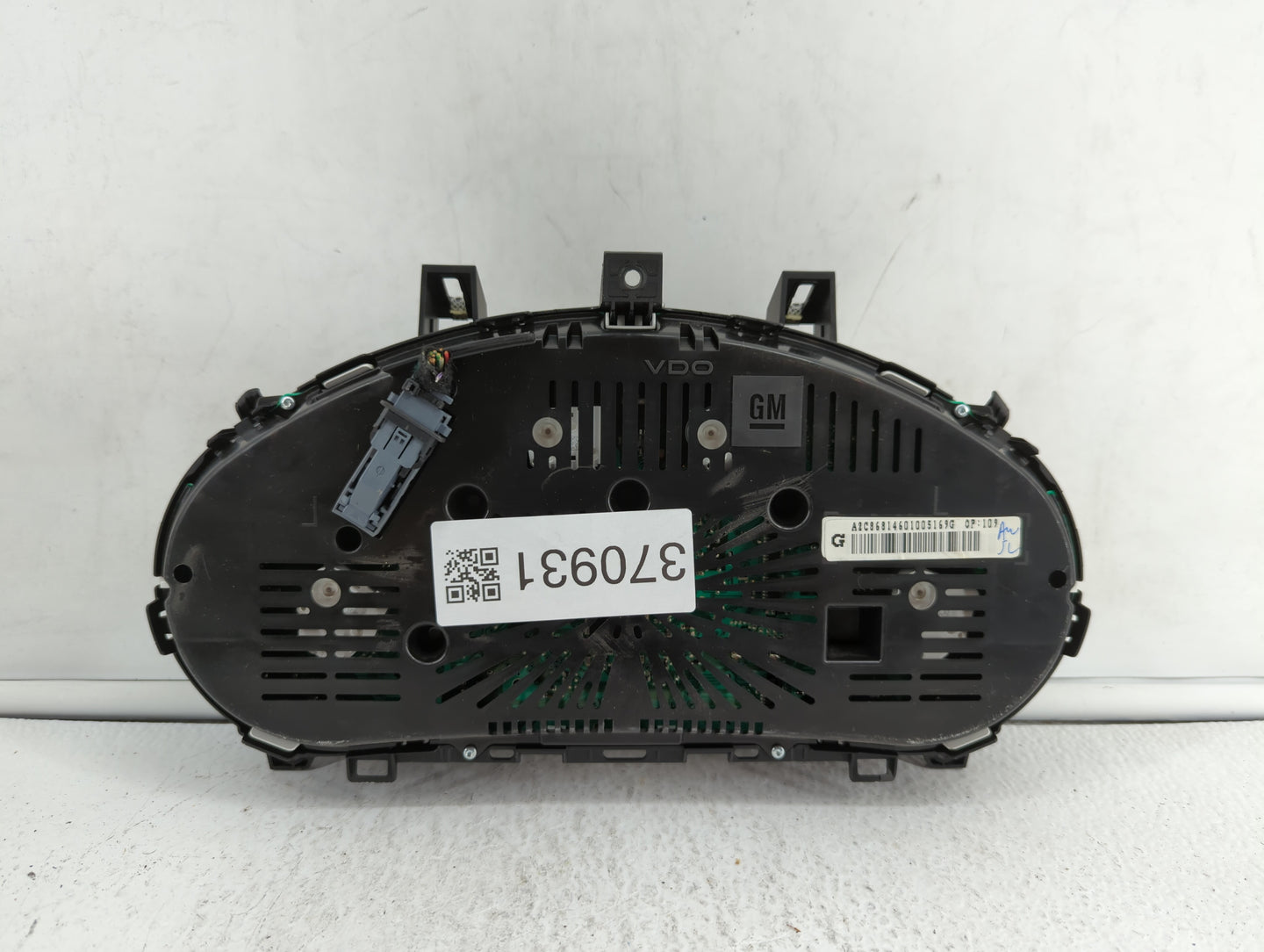 2014 Buick Encore Instrument Cluster Speedometer Gauges P/N:95375179 95375161 Fits OEM Used Auto Parts - Oemusedautoparts1.c