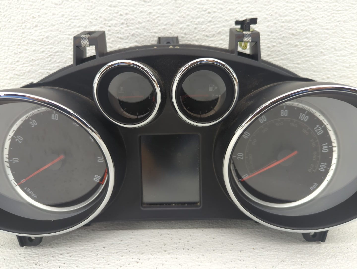 2014 Buick Encore Instrument Cluster Speedometer Gauges P/N:95375179 95375161 Fits OEM Used Auto Parts - Oemusedautoparts1.c