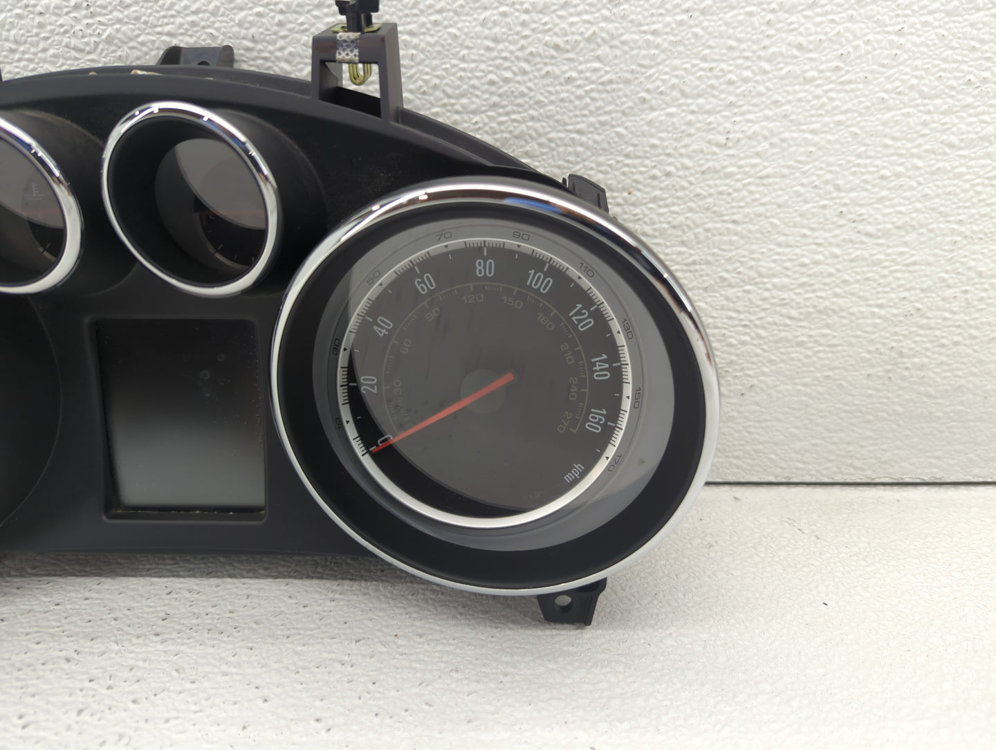 2014 Buick Encore Instrument Cluster Speedometer Gauges P/N:95375179 95375161 Fits OEM Used Auto Parts - Oemusedautoparts1.c