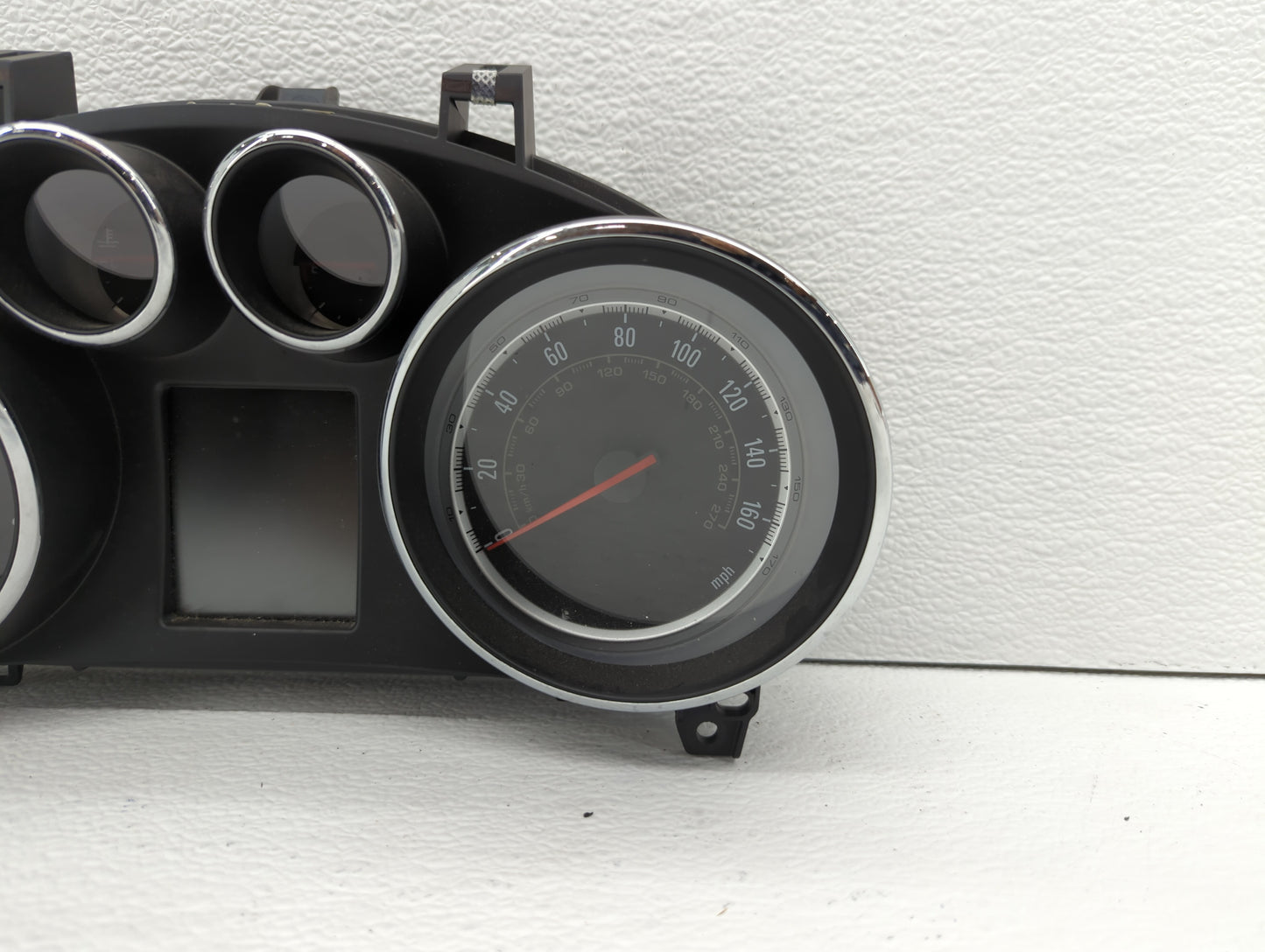 2014 Buick Encore Instrument Cluster Speedometer Gauges P/N:95375179 95375161 Fits OEM Used Auto Parts - Oemusedautoparts1.c