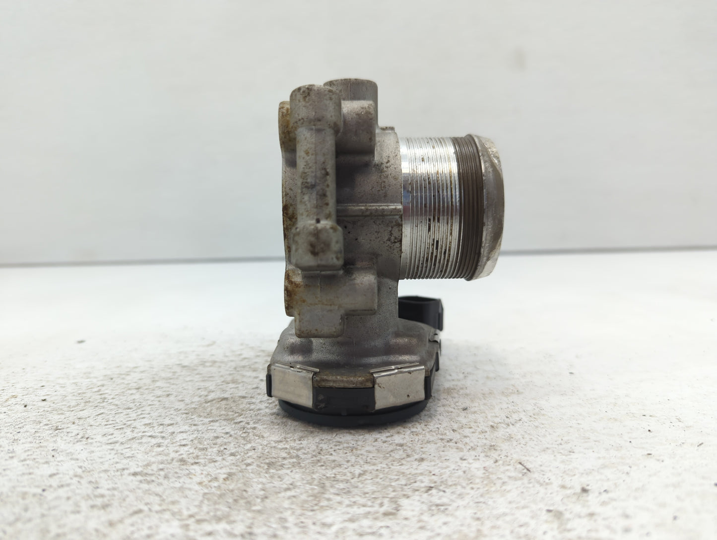 2013-2021 Buick Encore Throttle Body P/N:55581662 Fits Fits 2011 2012 2013 2014 2015 2016 2017 2018 2019 2020 2021 OEM Used 