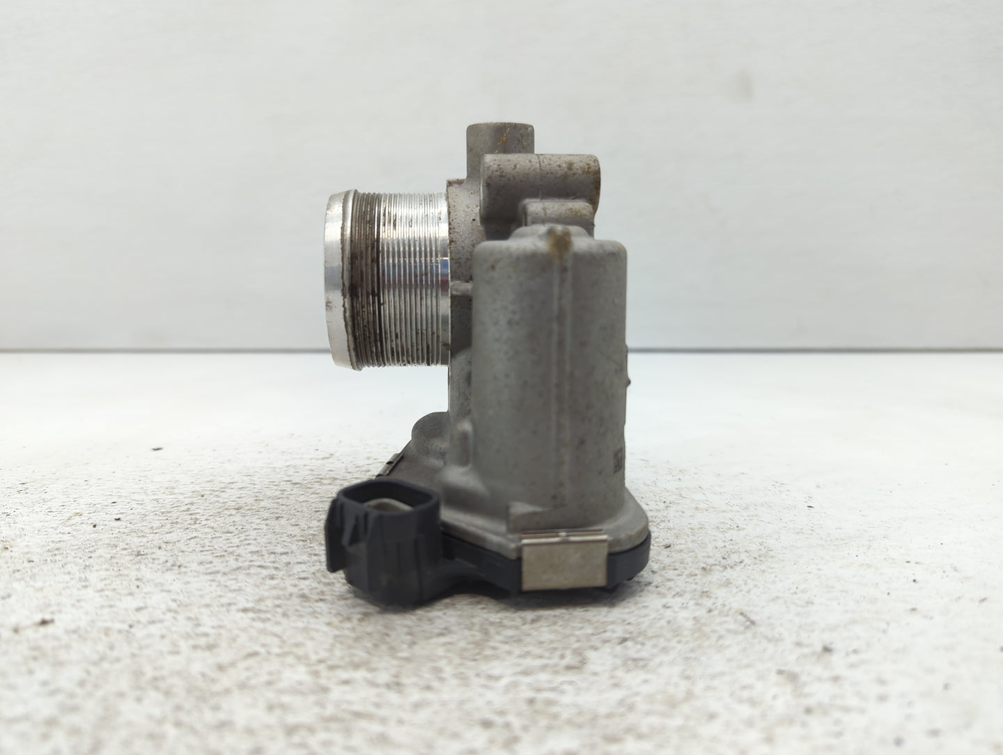2013-2021 Buick Encore Throttle Body P/N:55581662 Fits Fits 2011 2012 2013 2014 2015 2016 2017 2018 2019 2020 2021 OEM Used 