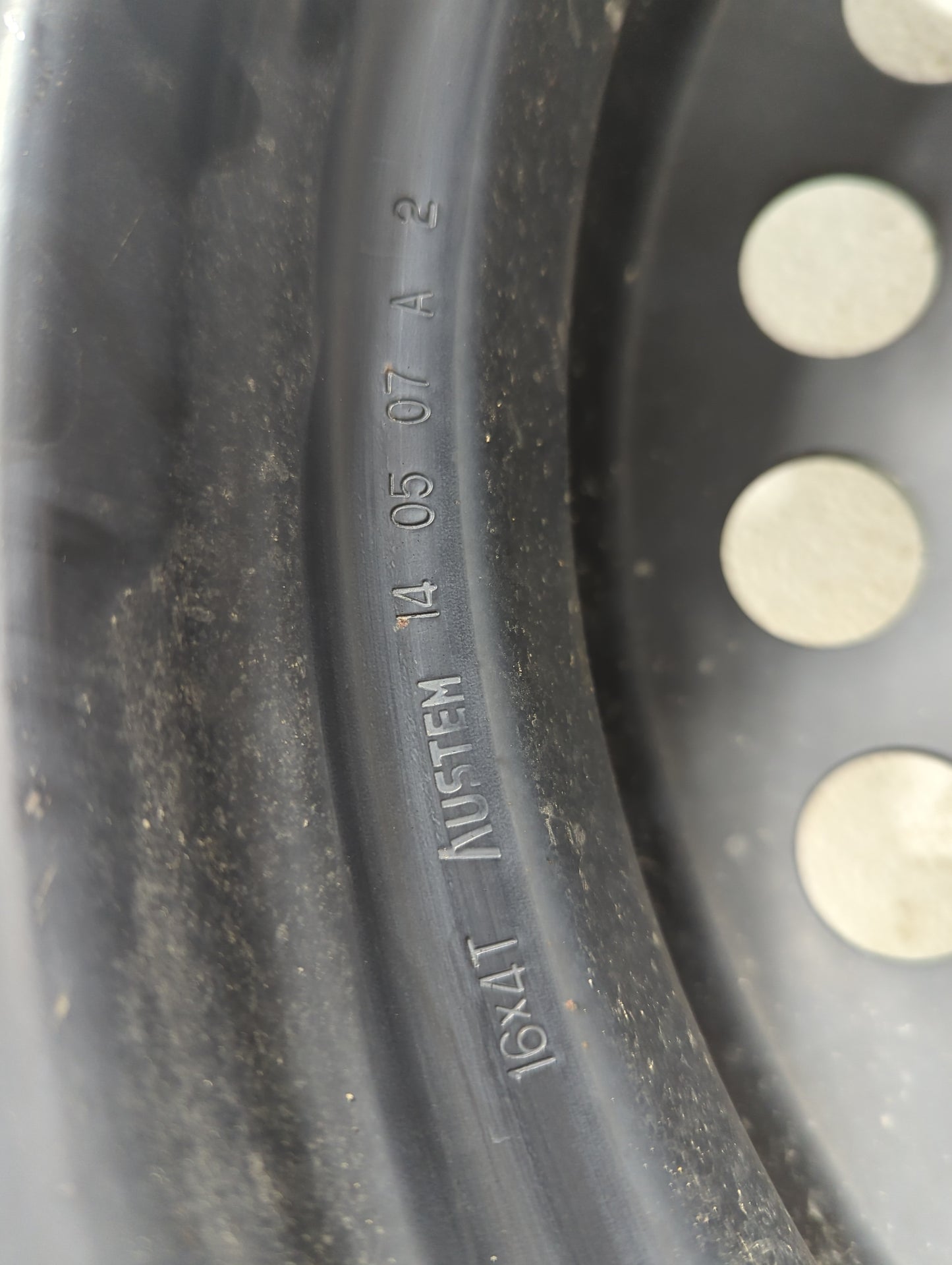 2014 Buick Encore Spare Donut Tire Wheel Rim Oem - Oemusedautoparts1.com