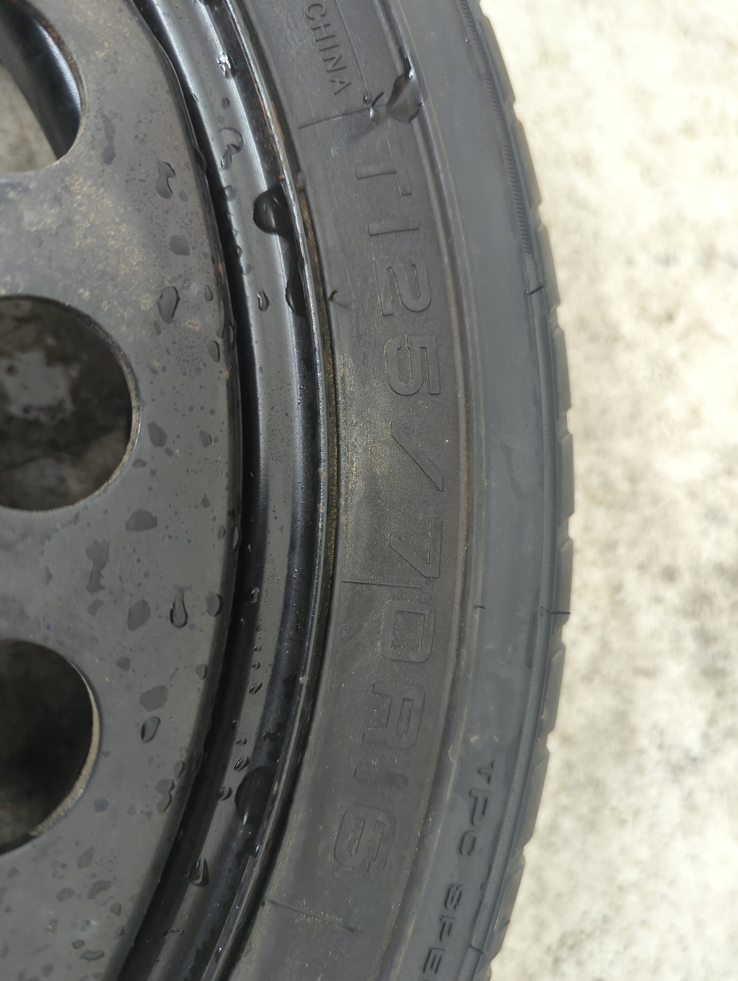 2014 Buick Encore Spare Donut Tire Wheel Rim Oem - Oemusedautoparts1.com