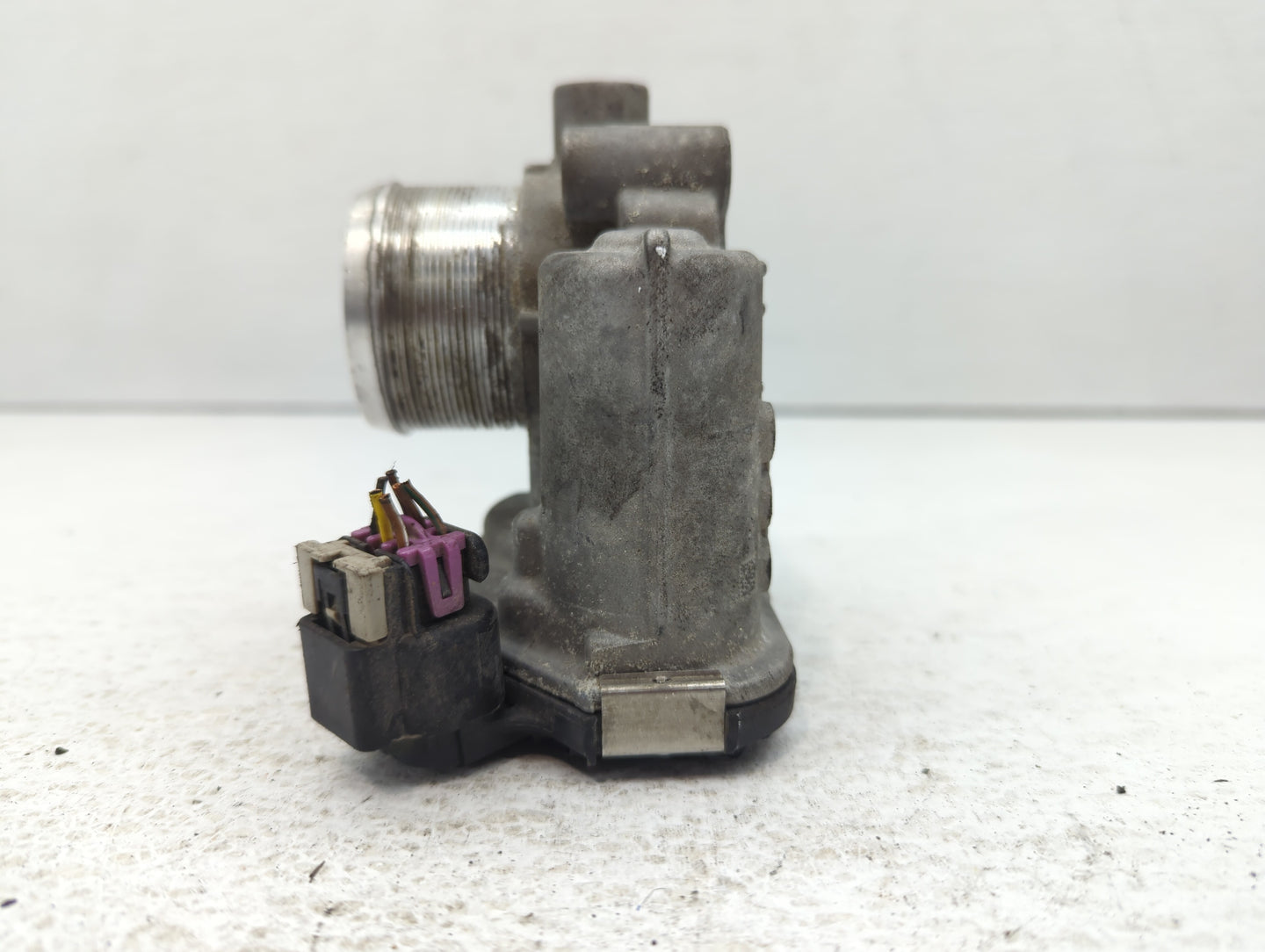 2013-2021 Buick Encore Throttle Body P/N:55581662 Fits Fits 2011 2012 2013 2014 2015 2016 2017 2018 2019 2020 2021 OEM Used 