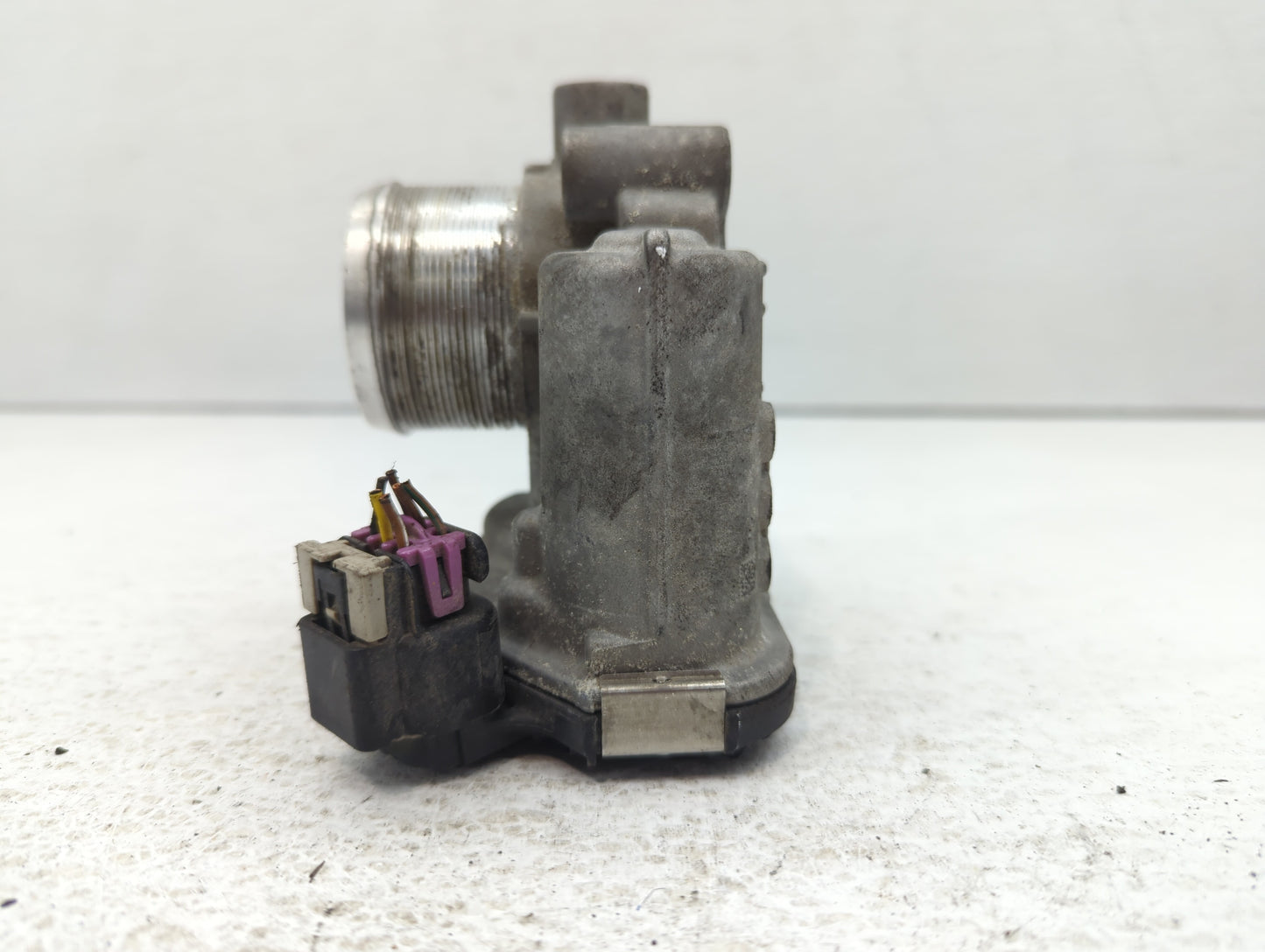 2013-2021 Buick Encore Throttle Body P/N:55581662 Fits Fits 2011 2012 2013 2014 2015 2016 2017 2018 2019 2020 2021 OEM Used 