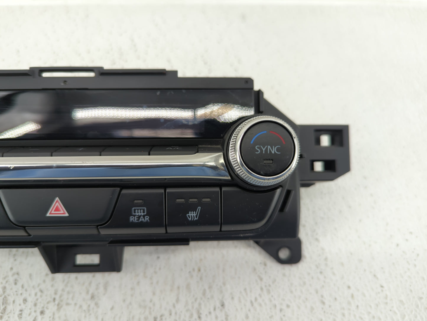2013-2016 Buick Encore Radio AM FM Cd Player Receiver Replacement P/N:BGEC-61190 Fits Fits 2013 2014 2015 2016 OEM Used Auto