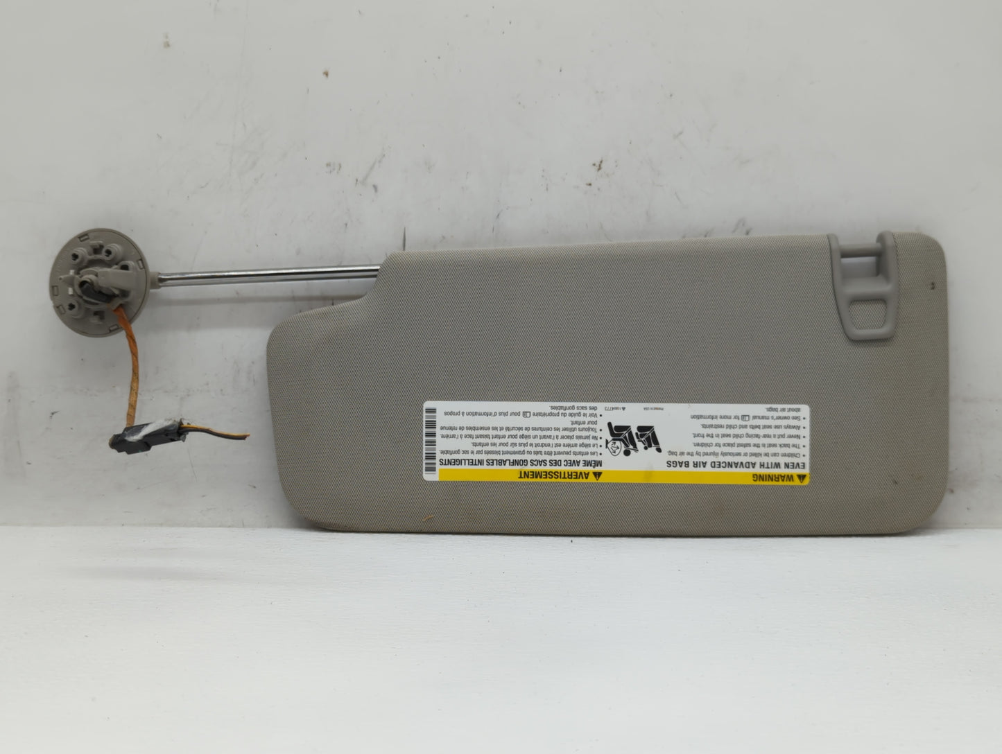 2013-2014 Buick Encore Sun Visor Shade Replacement Passenger Right Mirror Fits Fits 2013 2014 OEM Used Auto Parts - Oemuseda