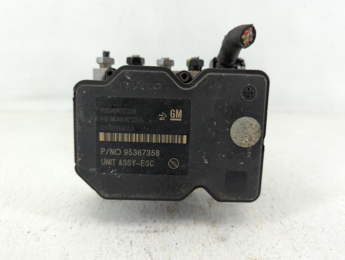 2014 Buick Encore ABS Pump Control Module Replacement P/N:688250455 95367358 Fits Fits 2013 OEM Used Auto Parts - Oemusedaut
